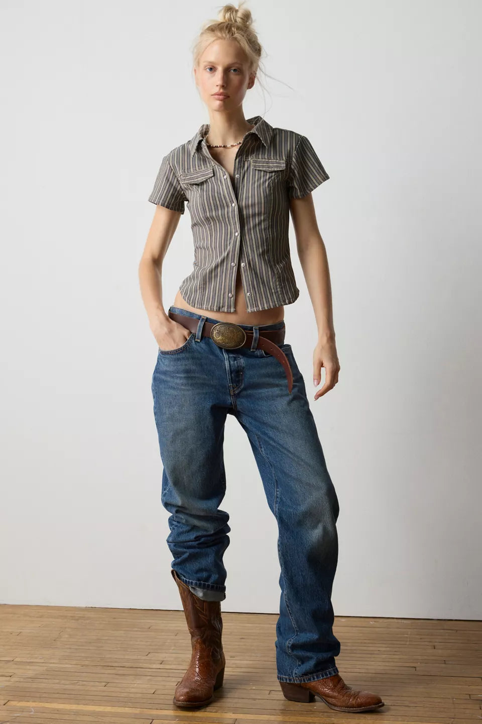 501 '90s style light wash straight leg jeans