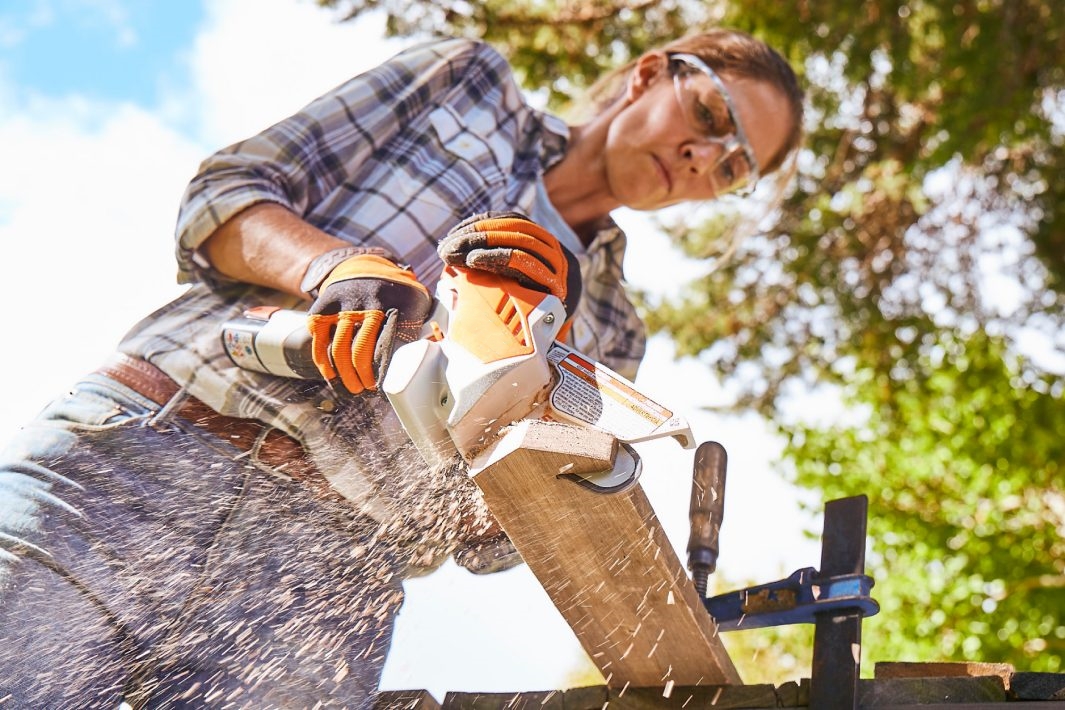 Electric Gardening Wood Cutter
