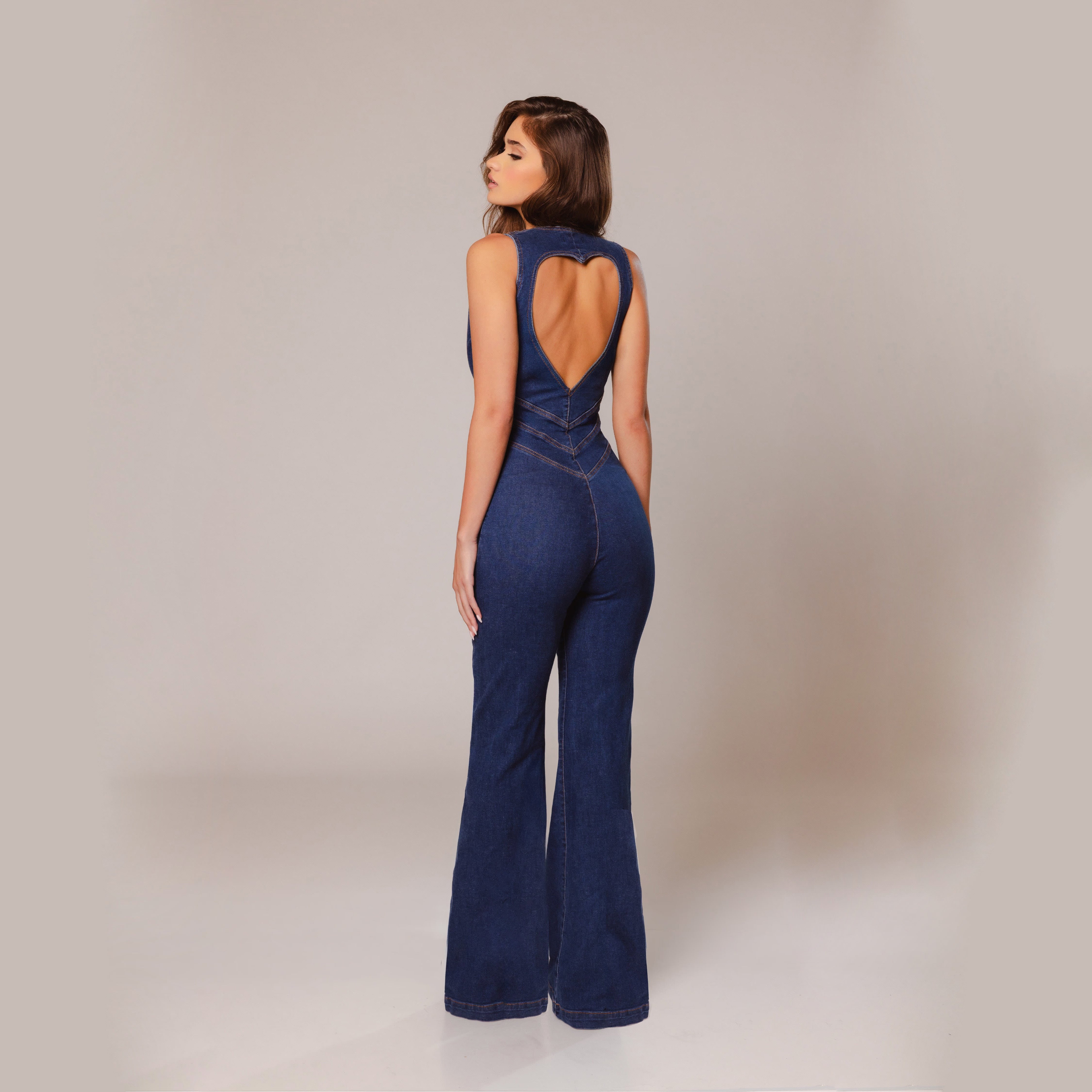 Hollywood Heartthrob Jumpsuit – Retro Style with a Sexy Back Design