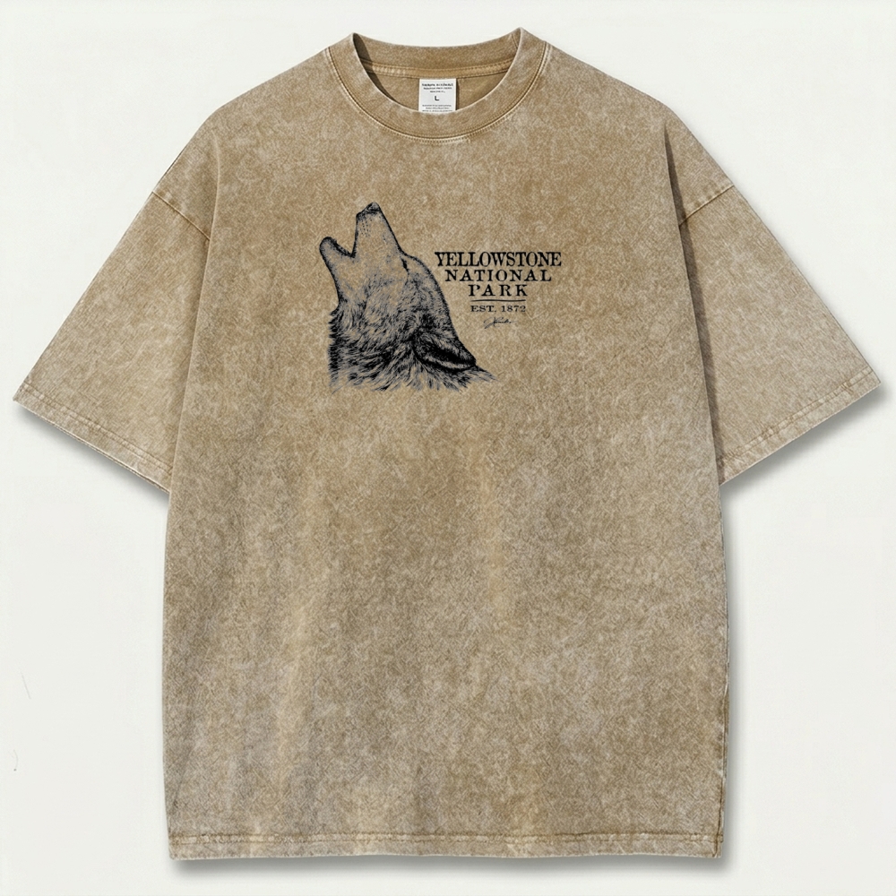 Yellowstone National Park Vintage Organic Cotton Wolf Howl Tee-HikeVista