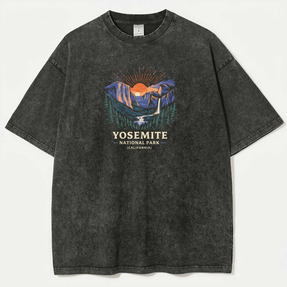 Yellowstone National Park Vintage Organic Cotton Hiking Tee-HikeVista