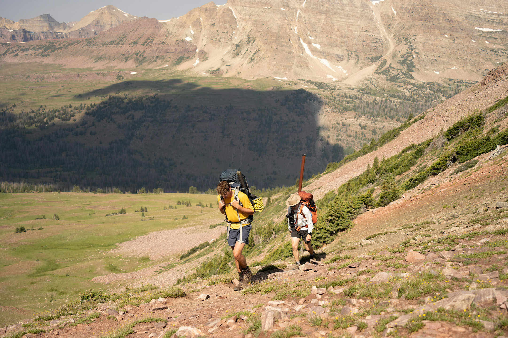 /blogs/trail-stories/best-easy-hikes-yellowstone-national-park-spring-2026-vintage-gear-tips

