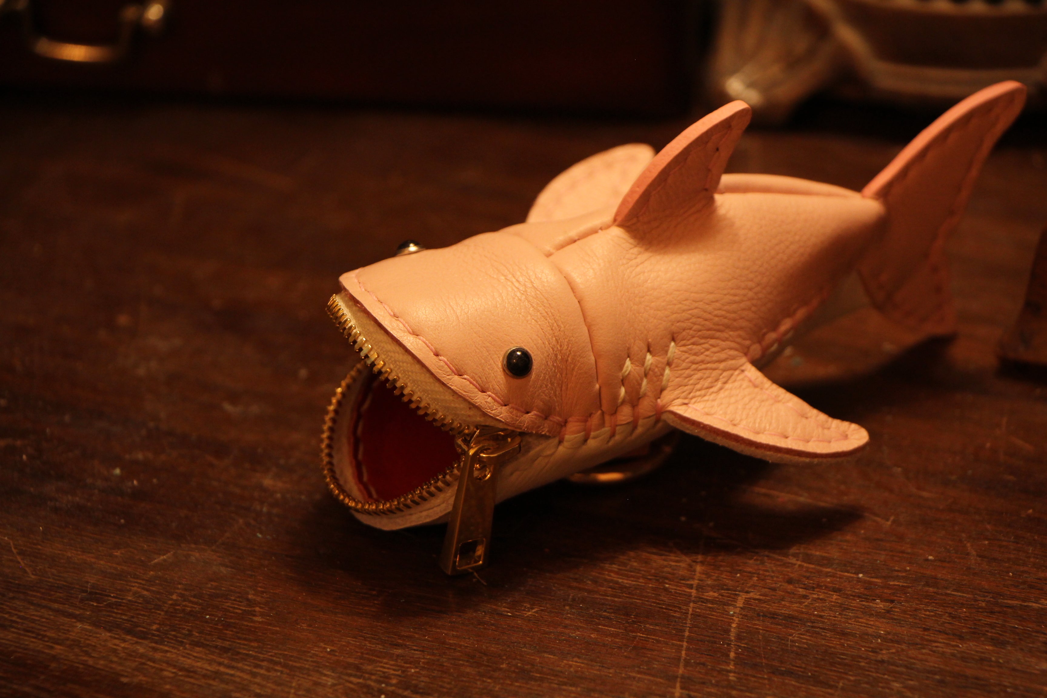 Apr 3 22:00 EDT Opens again | Handmade Leather Shark Coin Purse | Made-to-order 4-6 weeks lead time to ship from Canada