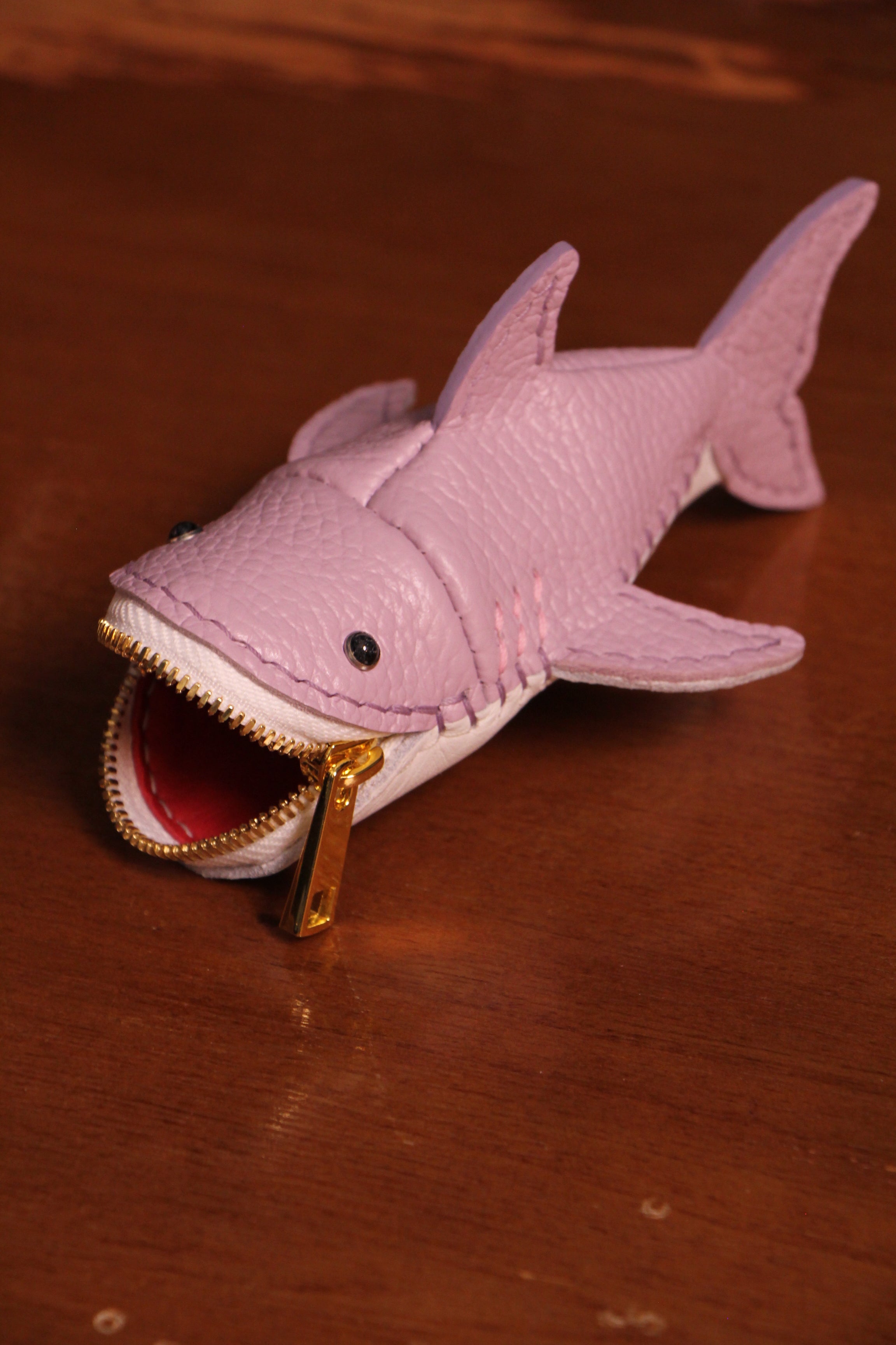 Apr 3 22:00 EDT Opens again | Handmade Leather Shark Coin Purse | Made-to-order 4-6 weeks lead time to ship from Canada