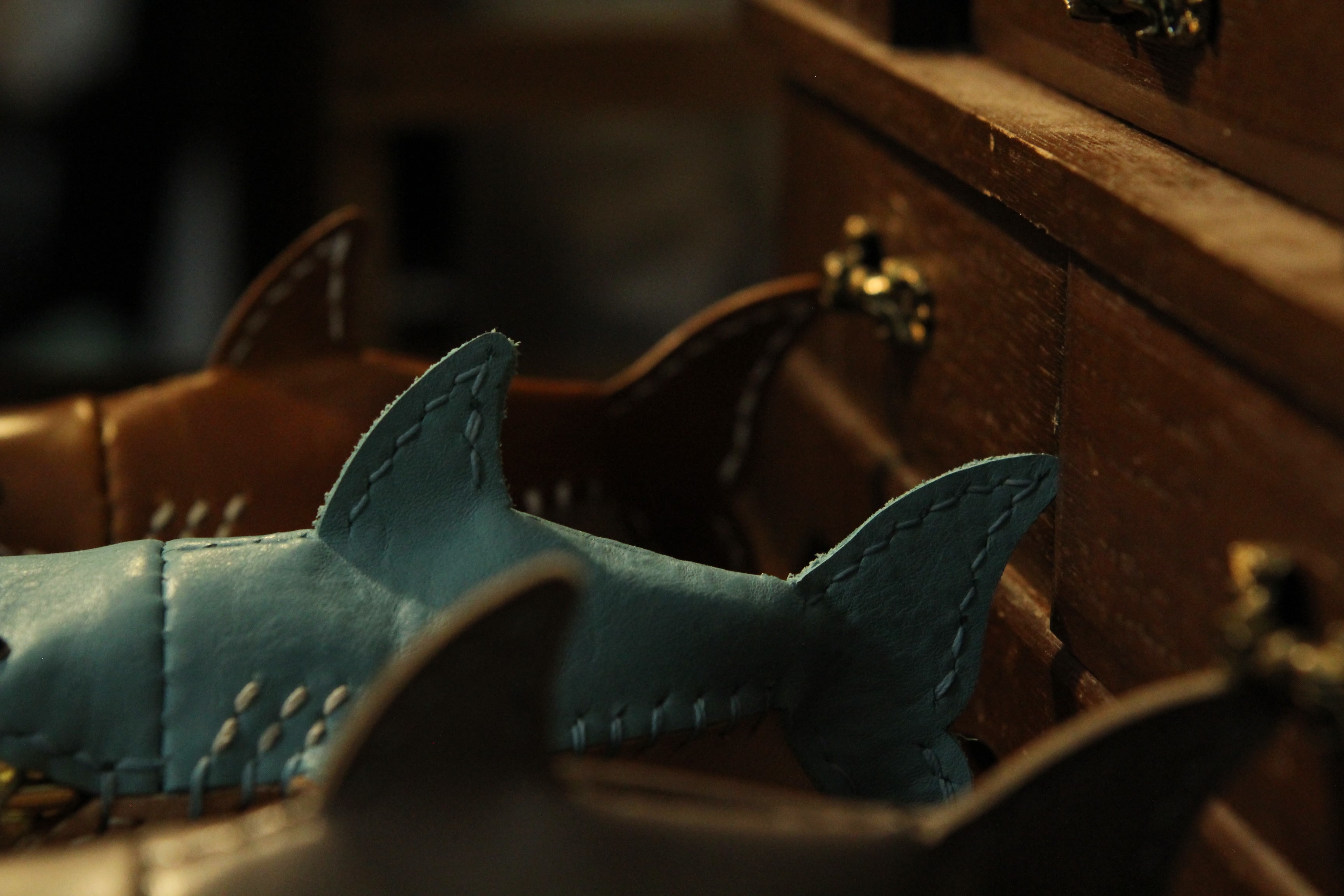 Apr 3 22:00 EDT Opens again | Handmade Leather Shark Coin Purse | Made-to-order 4-6 weeks lead time to ship from Canada