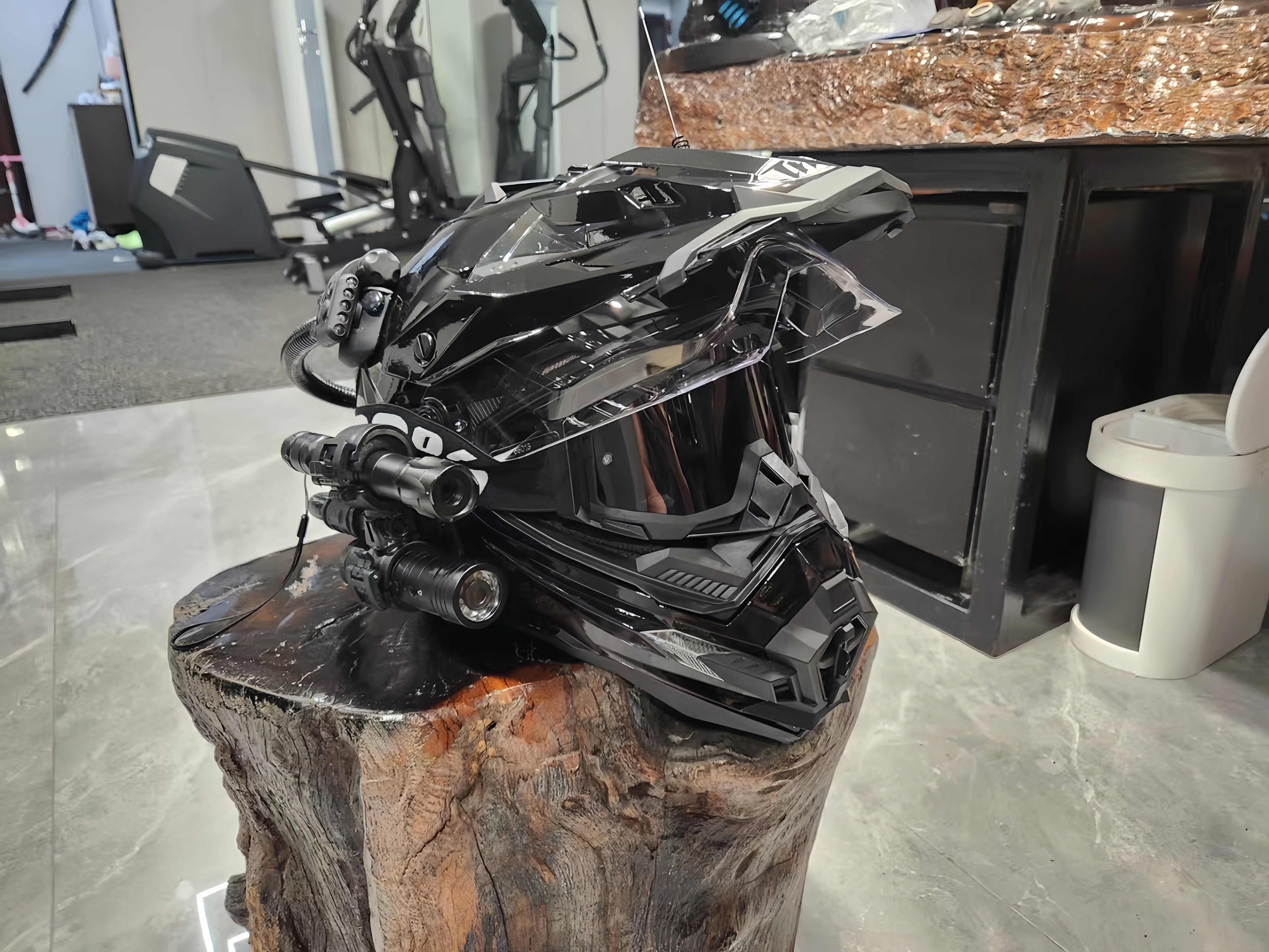 K Series - Customized motorcycle helmet