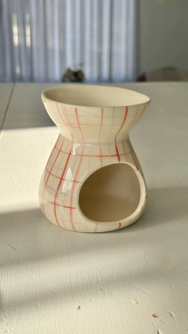 Horn Checkered