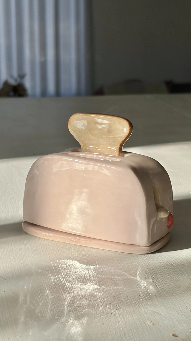 Toaster Purple READ DESCRIPTION