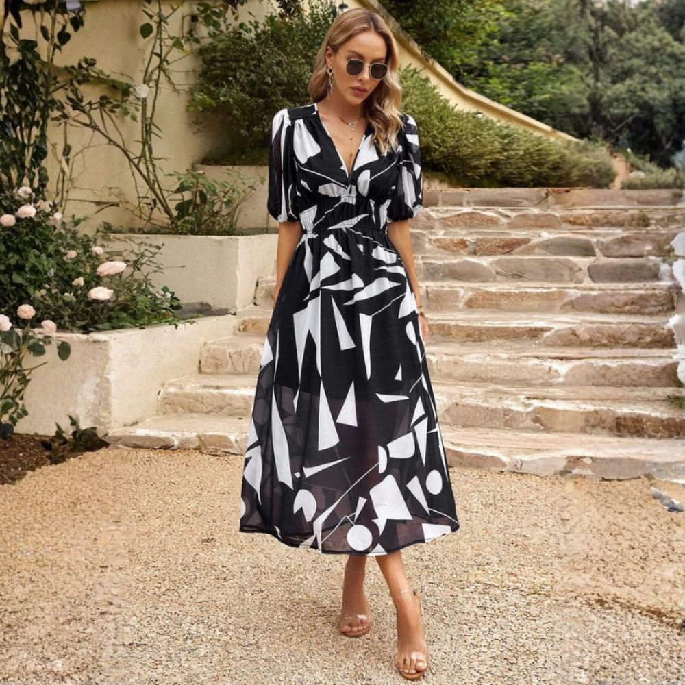 LYDIA | FLATTERING FLORAL MIDI DRESS