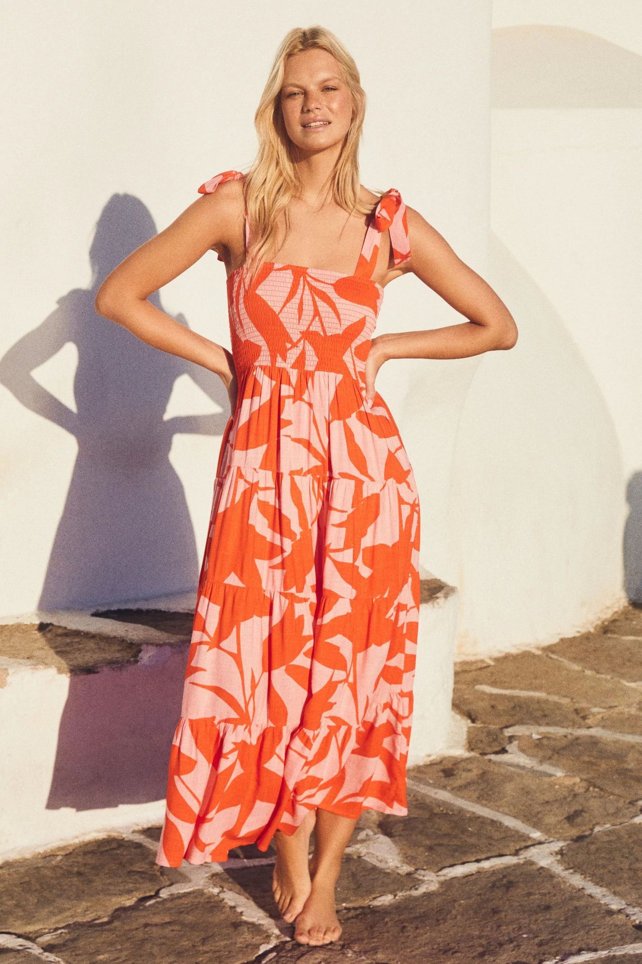 Women’s Spring/Summer New Arrival Unique Elegant Printed Sleeveless Backless Tie Dress