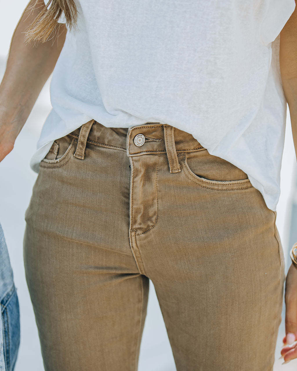 Women’s High-Waist Loose Straight-Leg Floor-Length Vintage Flared Jeans – Fall/Winter New Arrival