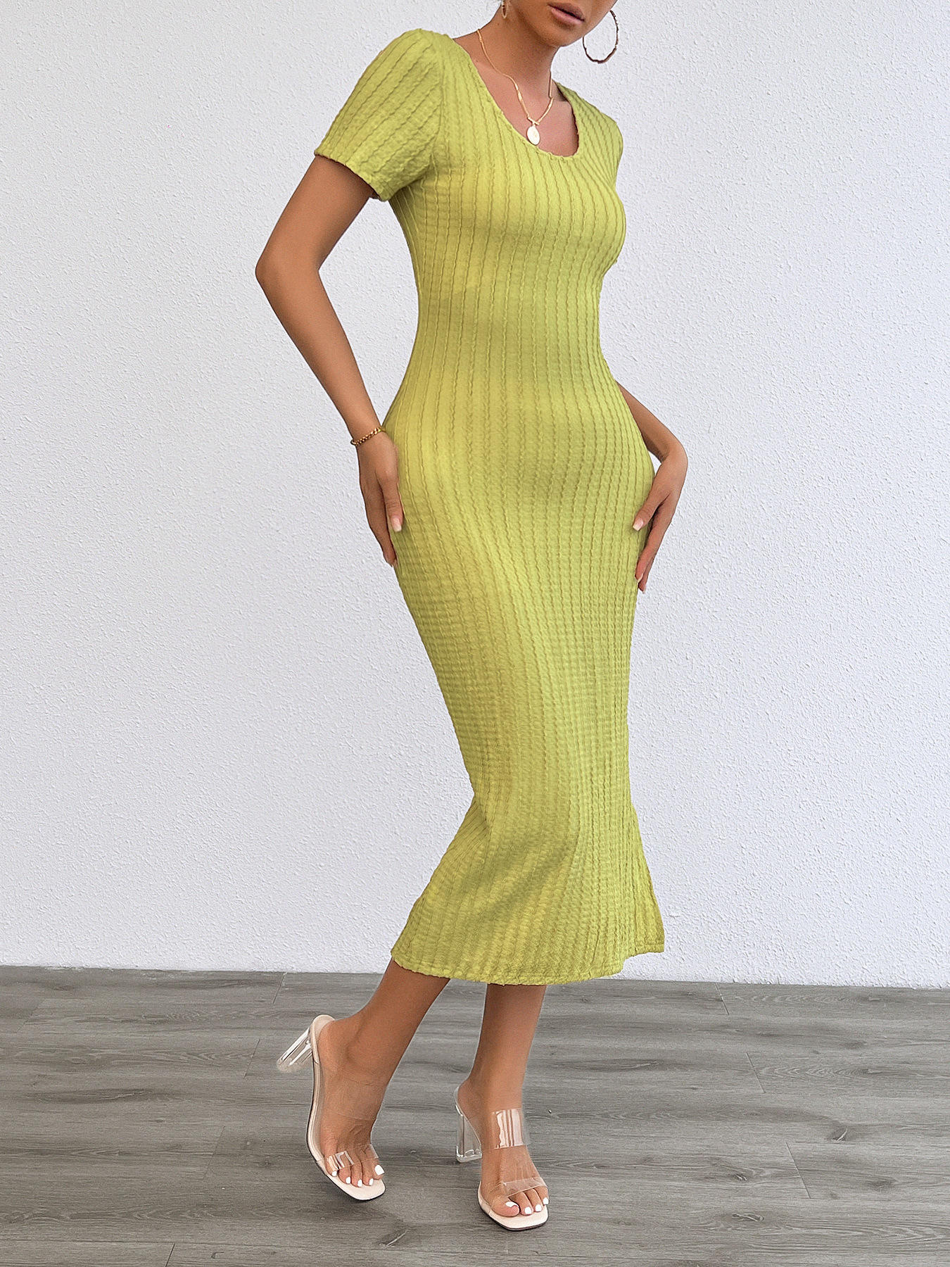 Women’s Spring/Summer New Arrival Fashion Casual Solid Round Neck Slim-Fit Dress