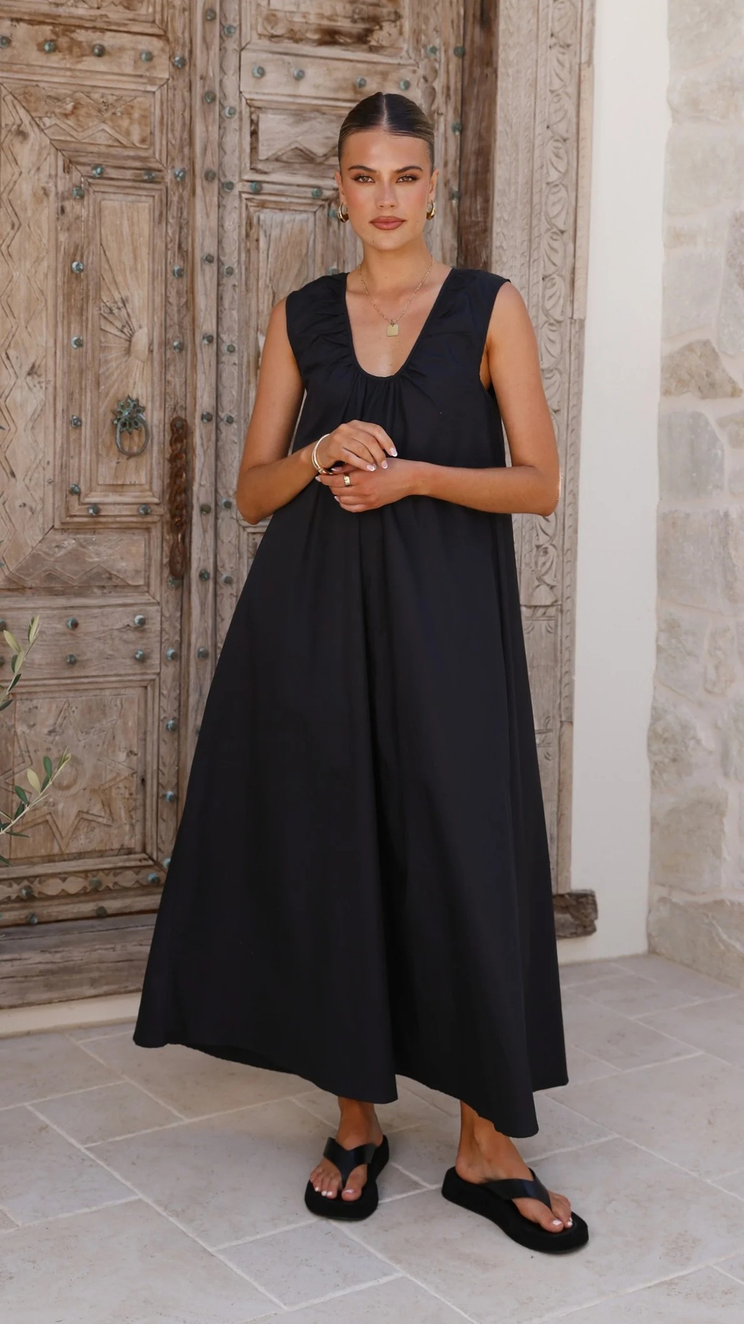 Women’s Spring/Summer New Arrival Solid U-Neck A-Line Simple Elegant Sleeveless Maxi Dress