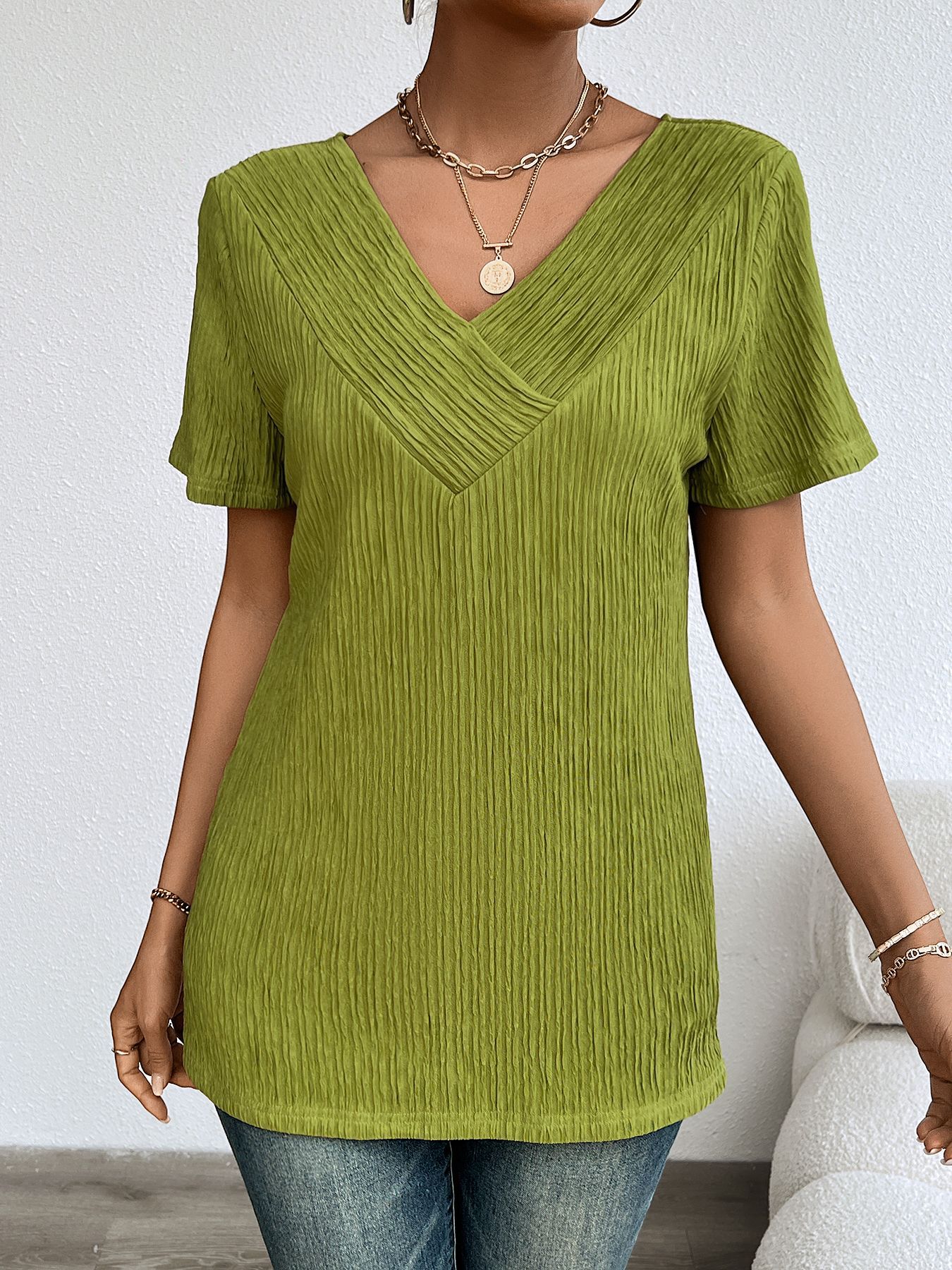 Women’s Plus Size Short Sleeve V-Neck Casual Ribbed Knit T-Shirt
