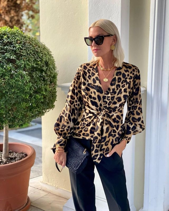 Women’s Leopard Print Tie V-Neck Elegant Long Sleeve Shirt