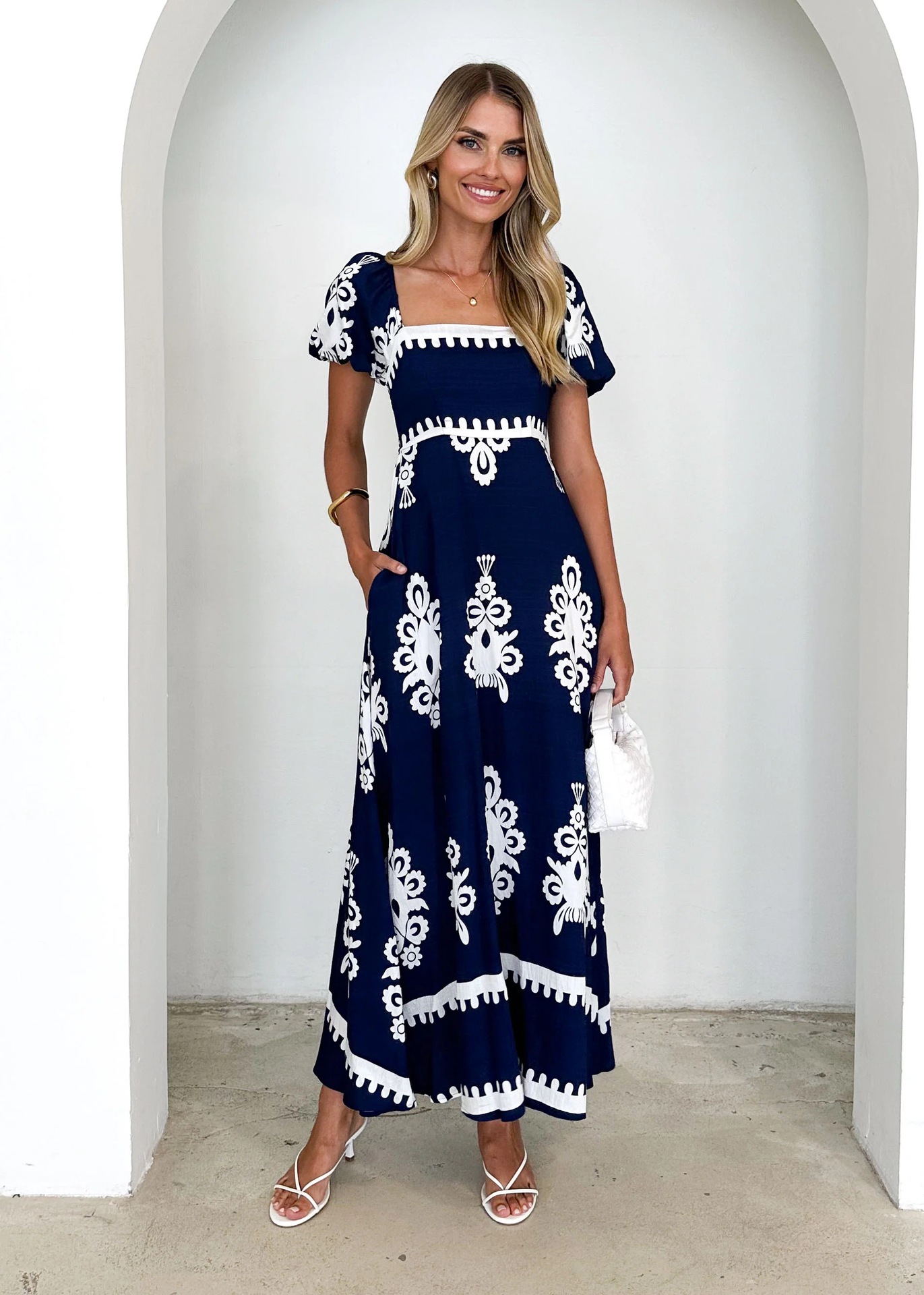 Women’s Summer Resort Style Printed Beach Dress – Shirred Dress