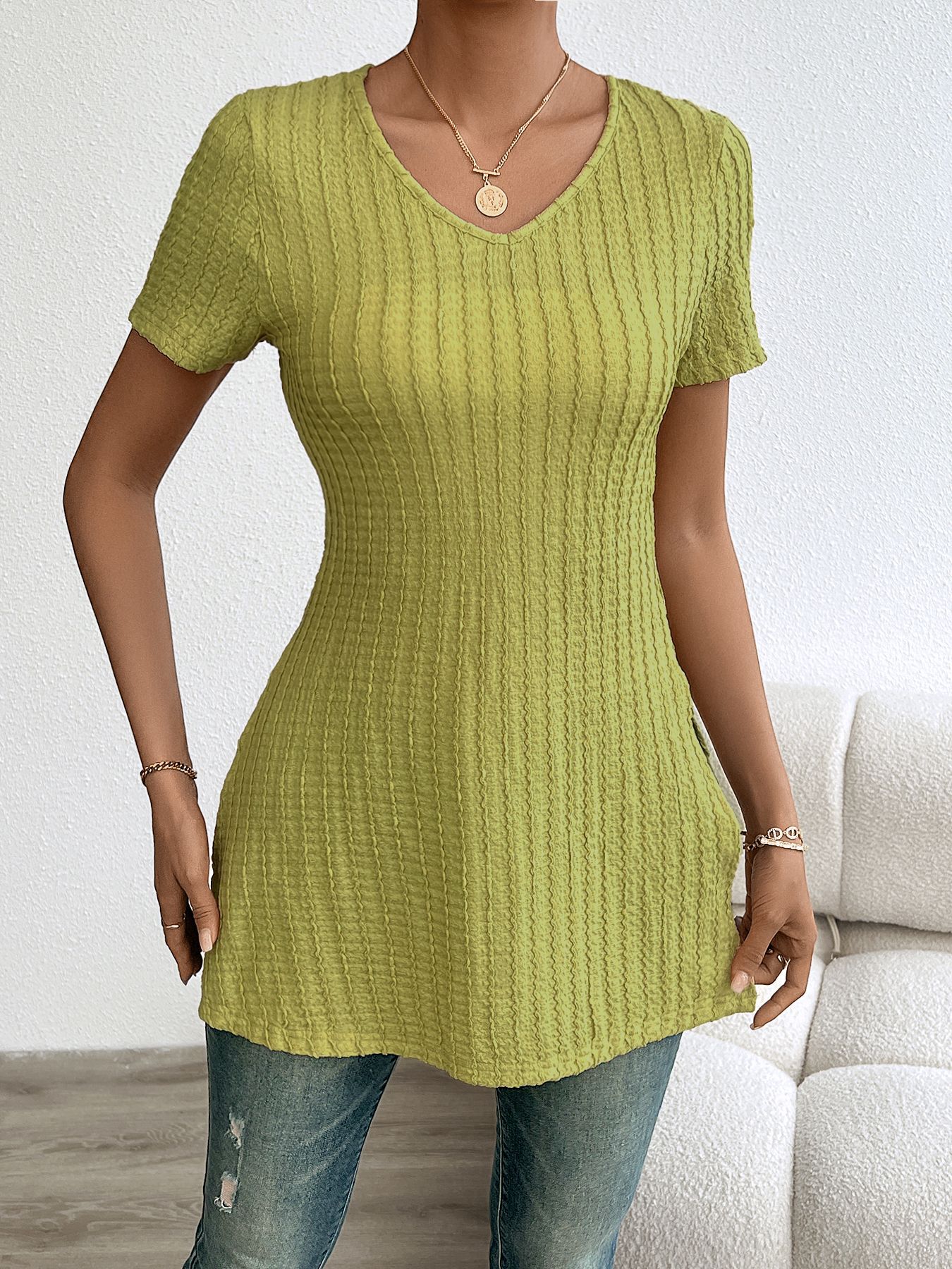 Women’s Plus Size Solid V-Neck Short Sleeve Slit Ribbed Sanded T-Shirt