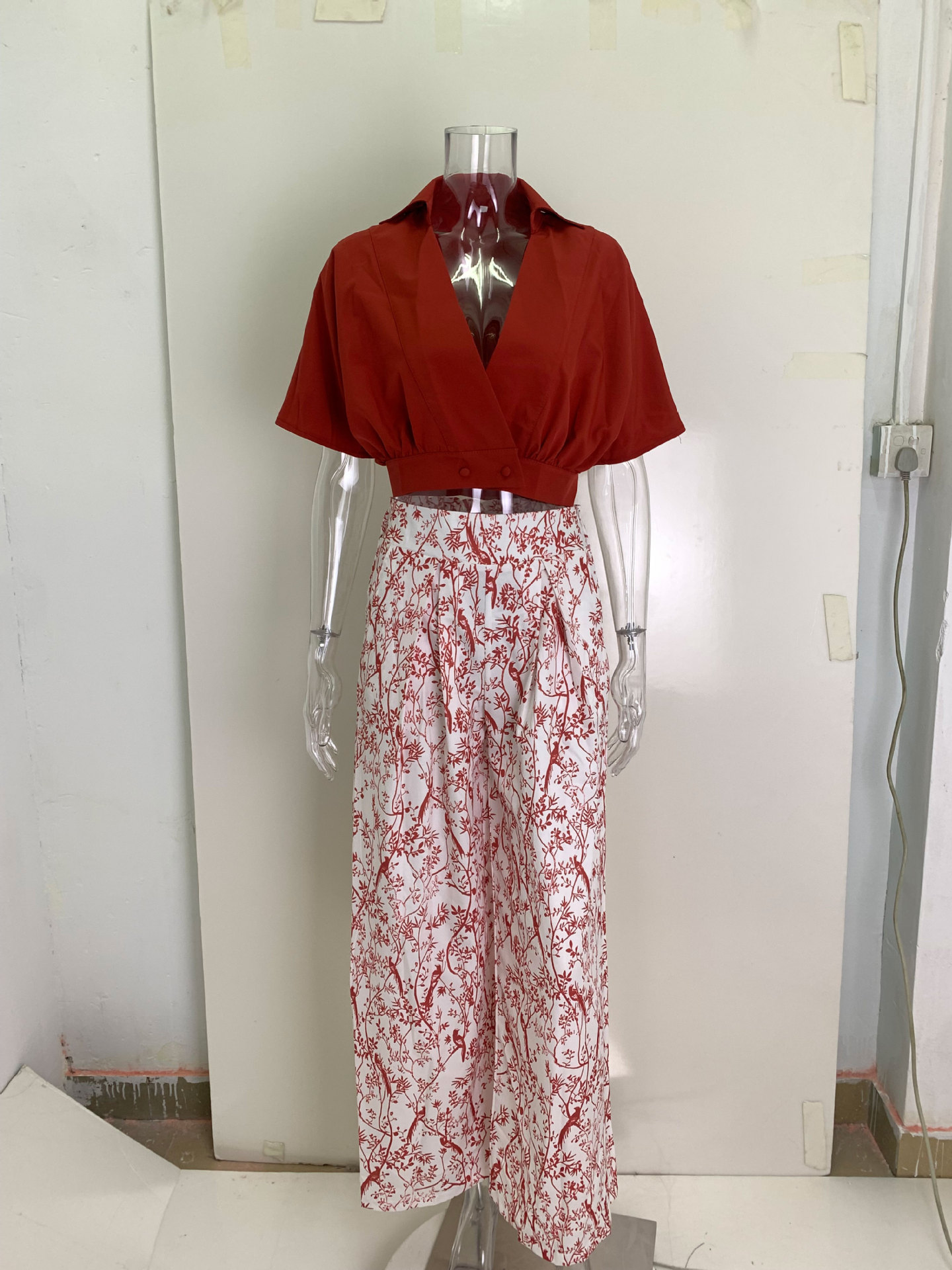 Women’s Spring New Arrival Casual V-Neck Printed Slim-Fit Short Sleeve Long Pants Set