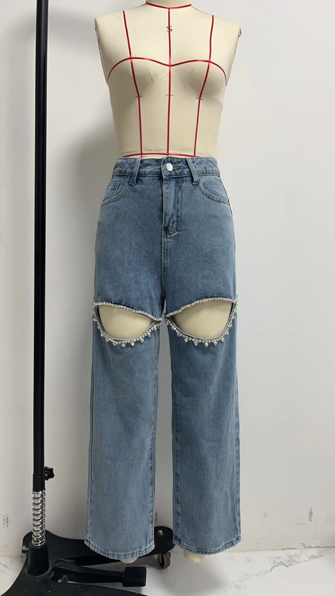 Women’s High-Waist Loose Straight-Leg Long Jeans – Versatile, Slimming, Spring Style