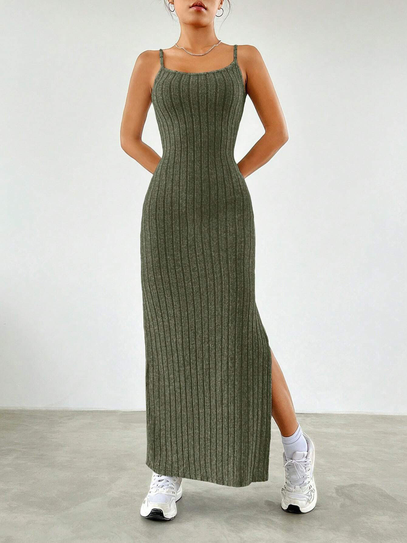 Women’s Minimalist Elegant Fashion Set – Spring/Summer Commuter Style Camisole Dress Two-Piece Set