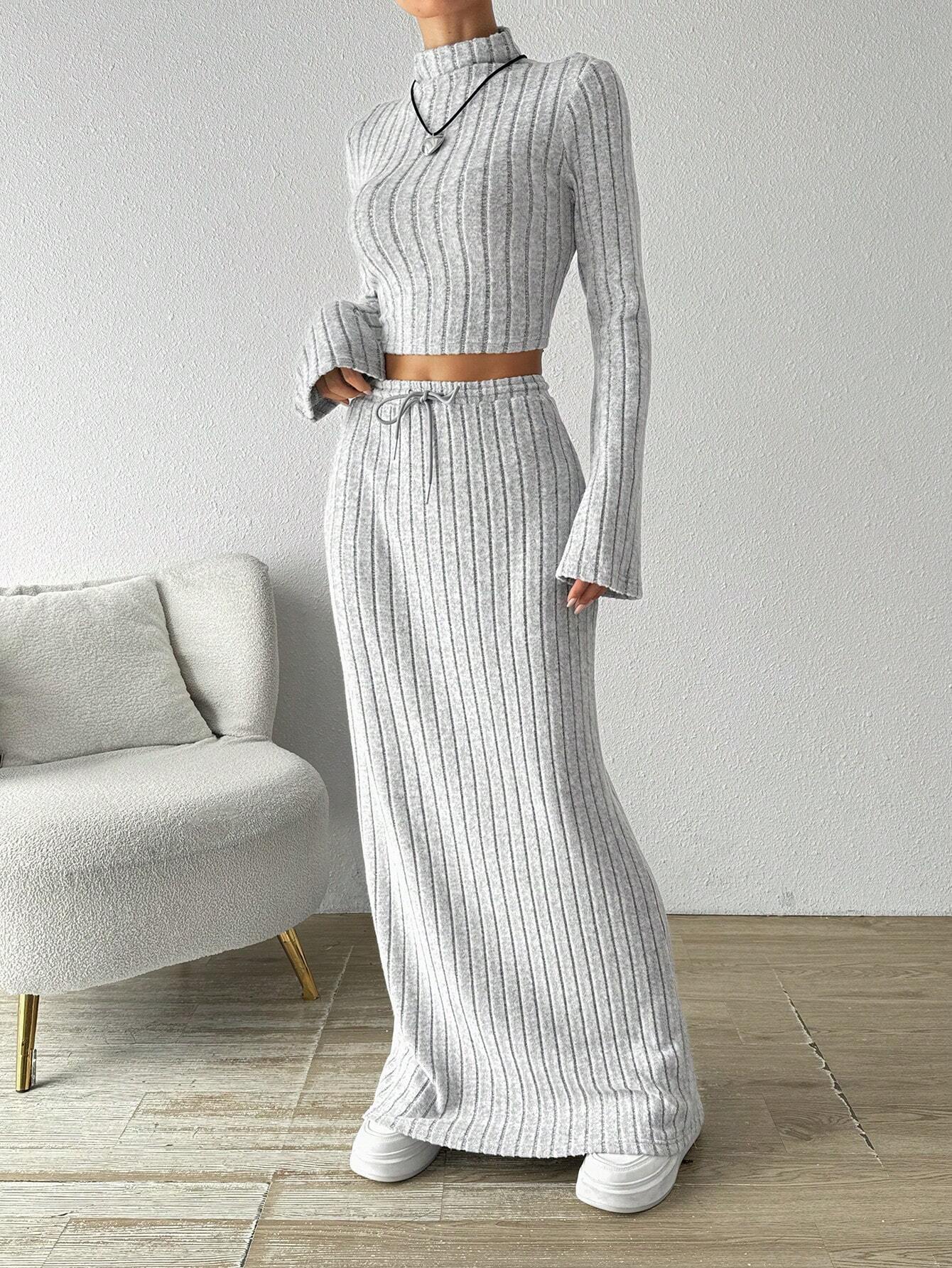 Women’s Minimalist Casual Fashion Set – 2026 Spring/Summer New Arrival Versatile Commuter Knit Two-Piece Set
