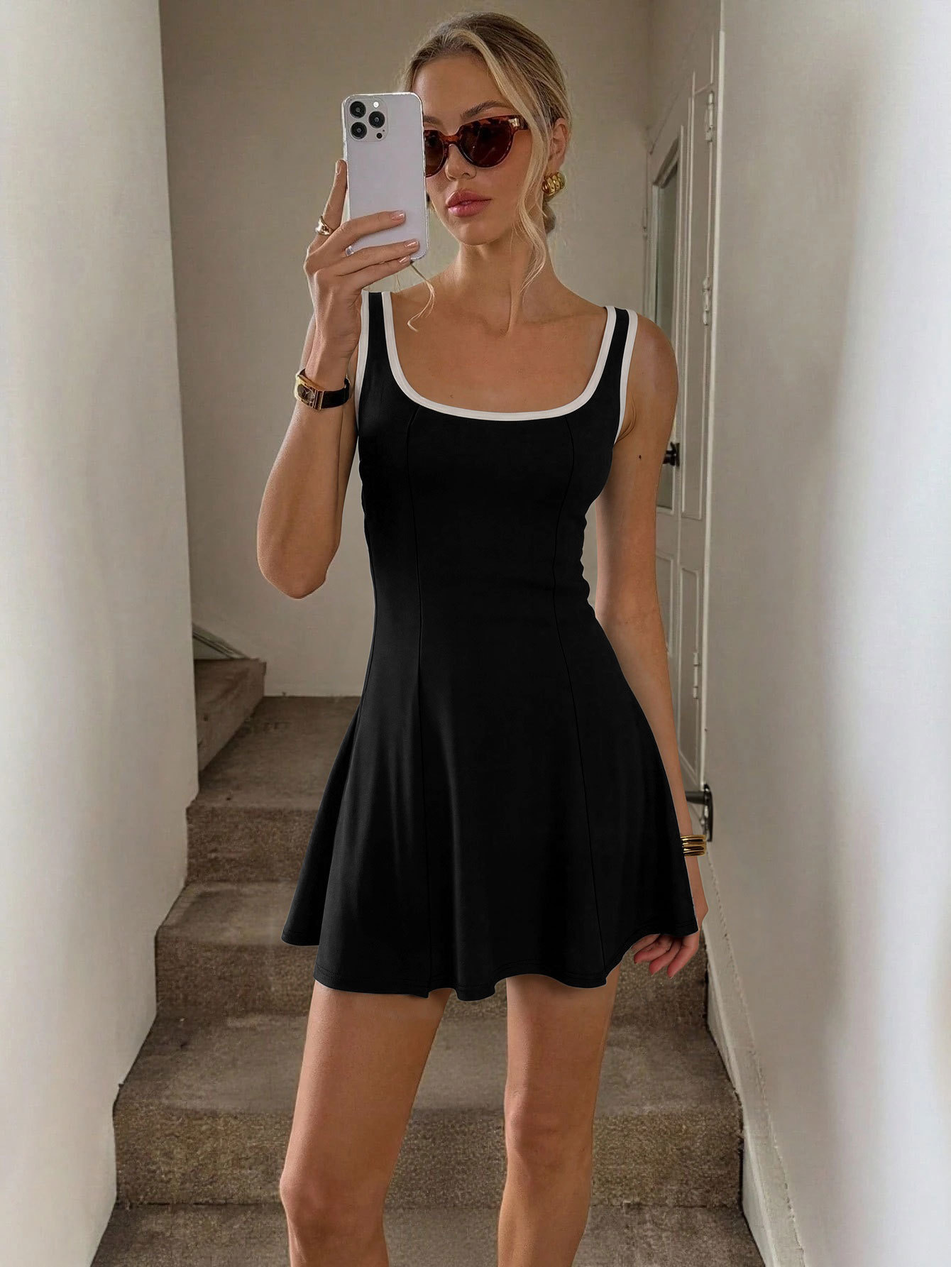 Women’s Summer New Arrival Sporty Style U-Neck Sleeveless Color-Bound Slimming A-Line Short Tennis Skirt Dress