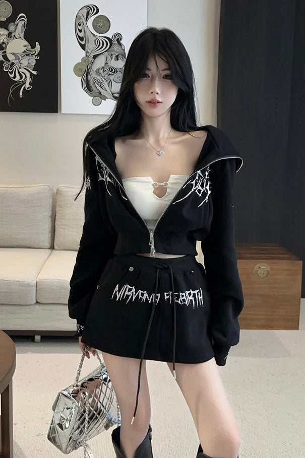 Cutting pants with zippers and mini skirts mry002183