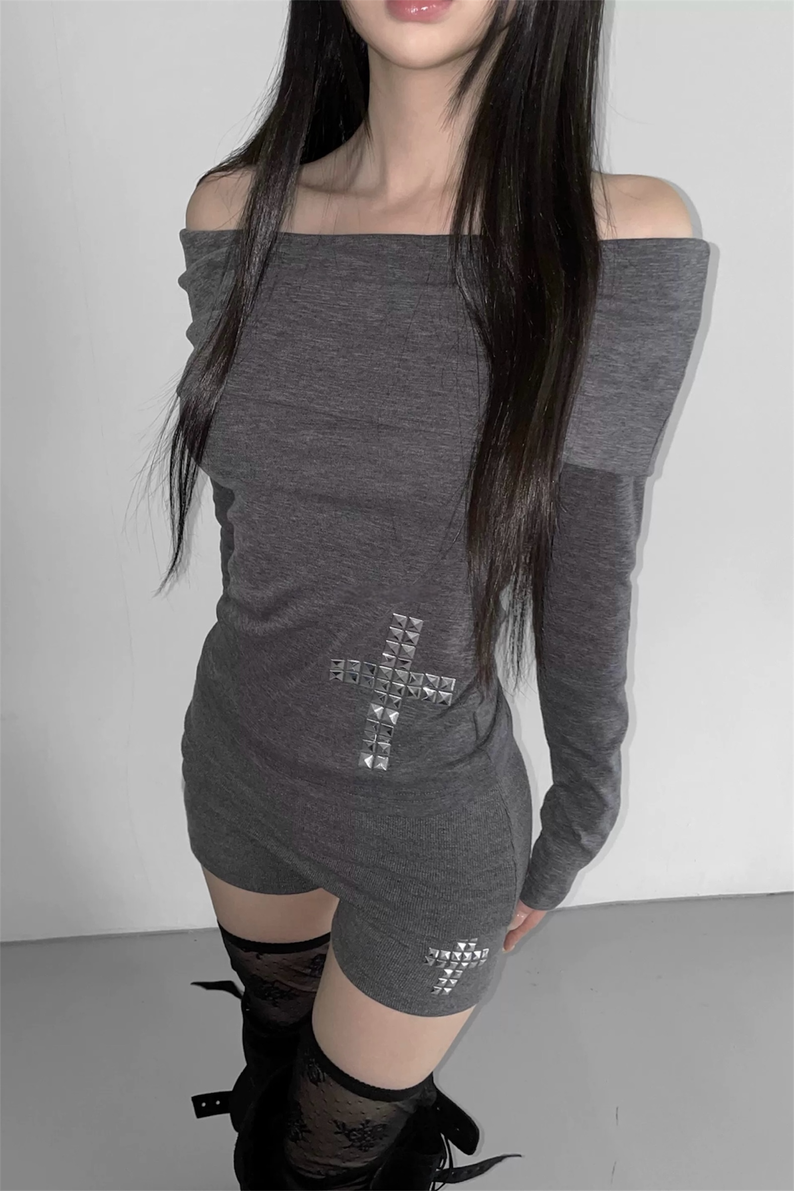 Cross rivet top & shorts mry002272