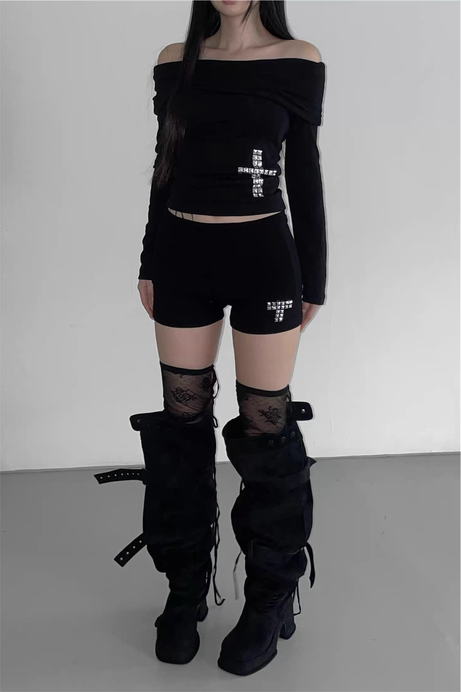 Cross rivet top & shorts mry002272