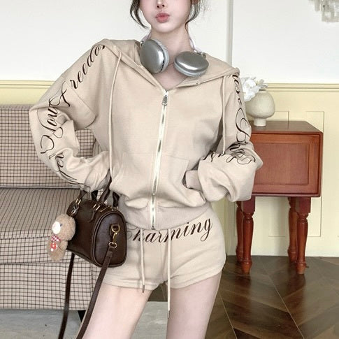 Engraved zipper hooded sweatshirt and shorts mry001519
