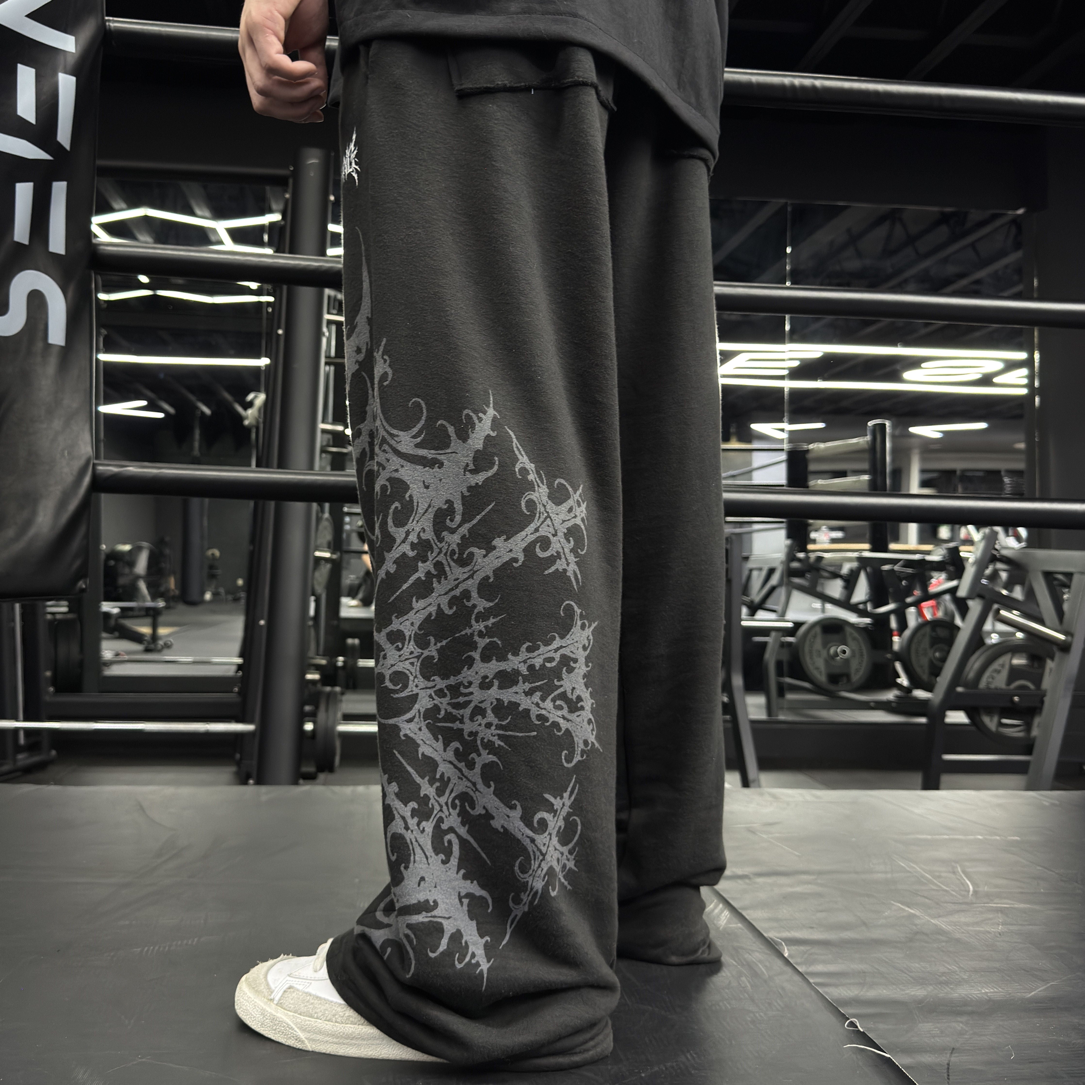 "SASUKE" SWEATS
