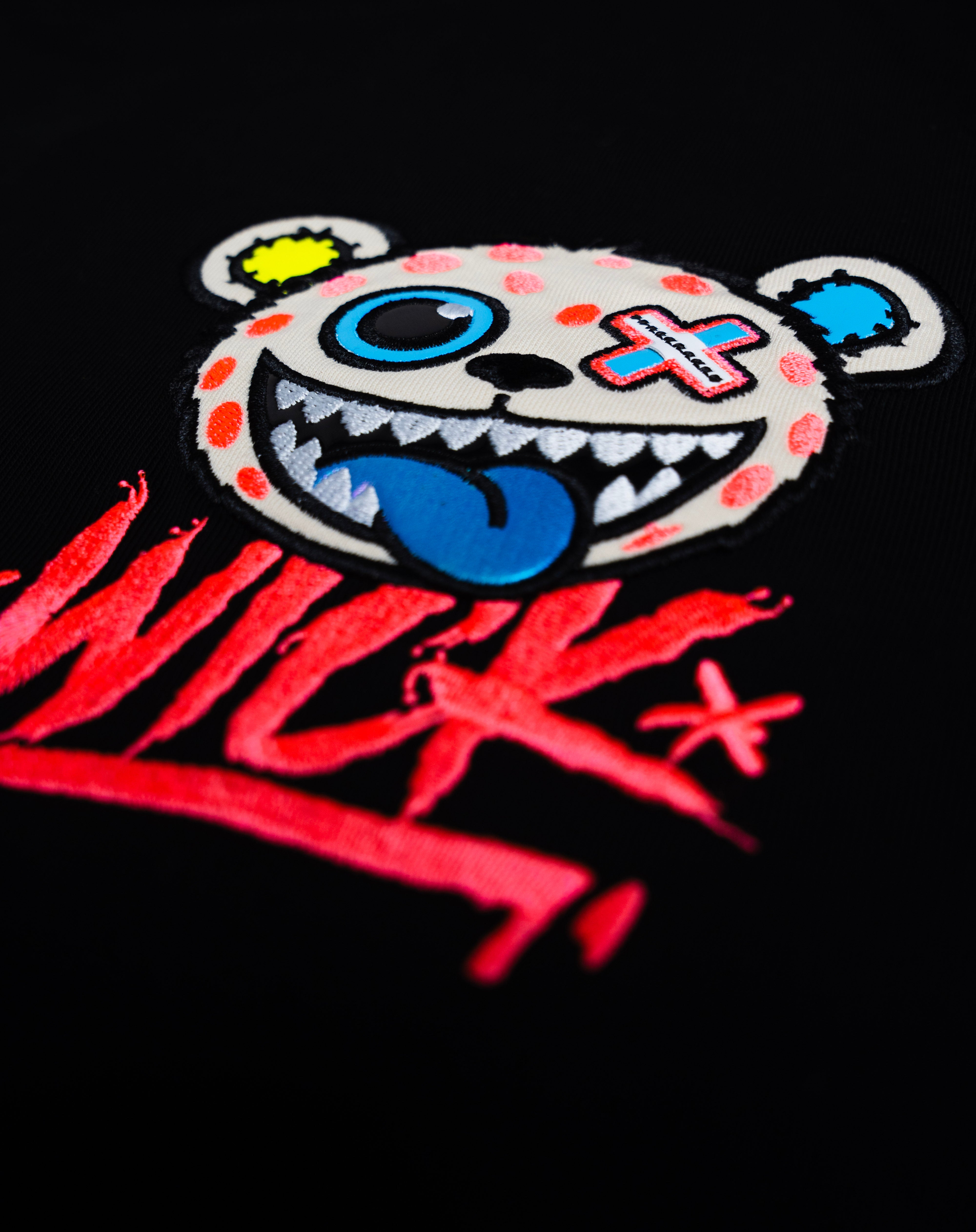 T-SHIRT OVERSIZED TOXIC BLACK