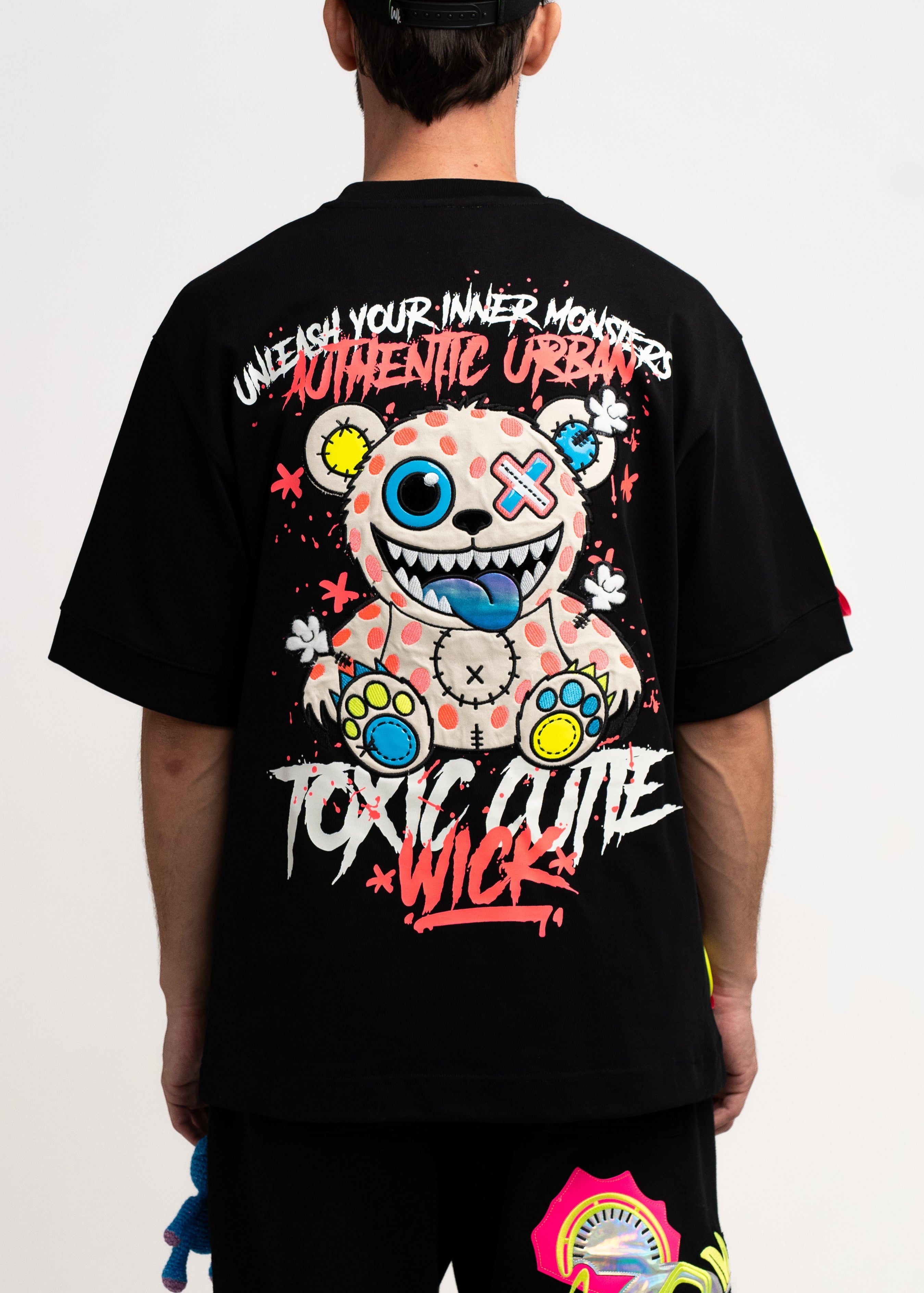 T-SHIRT OVERSIZED TOXIC BLACK