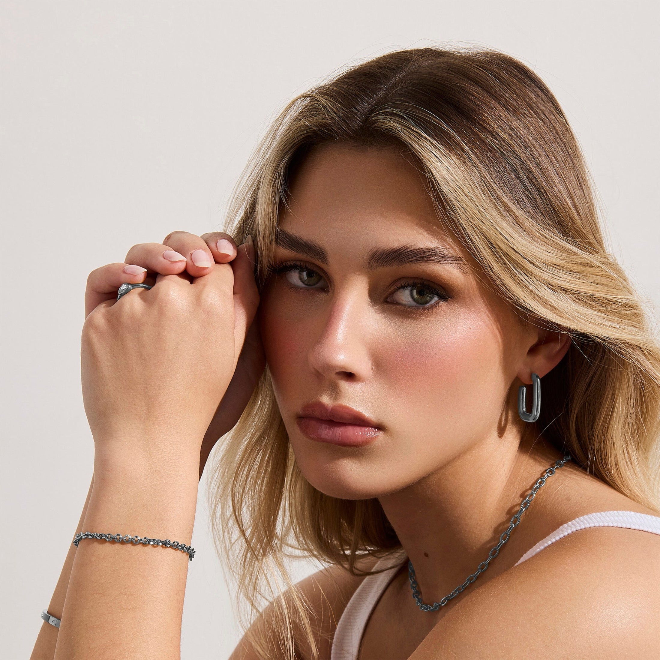 Rounded Link Chain Bracelet-Chicira