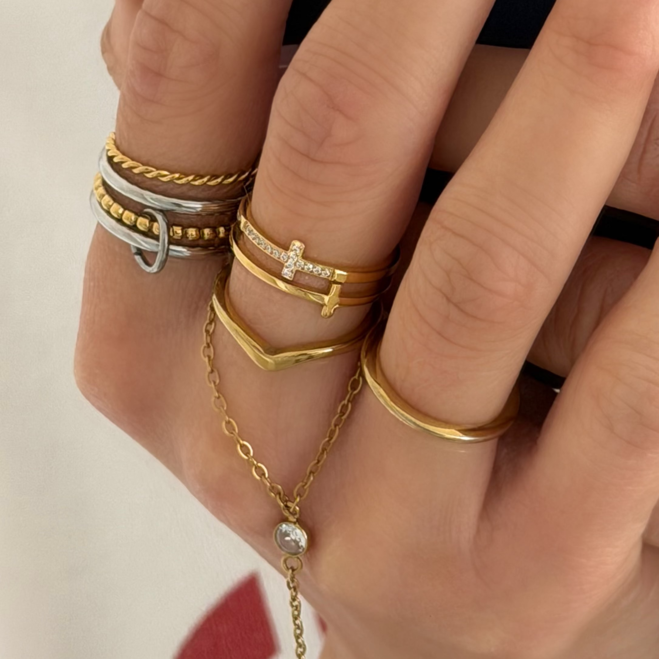 Divine Darling Cross Ring-Chicira