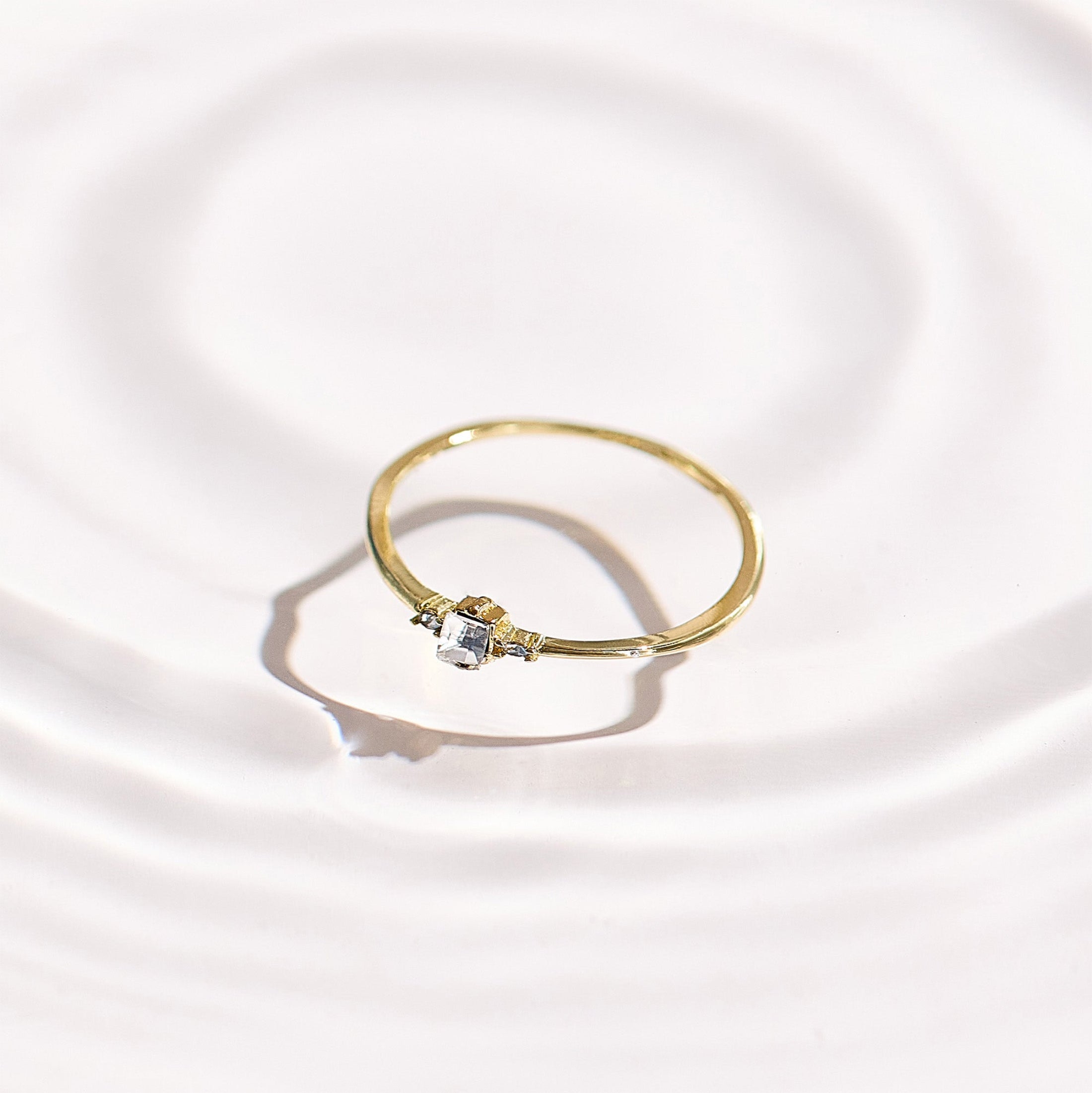 Temptress Ring-Chicira