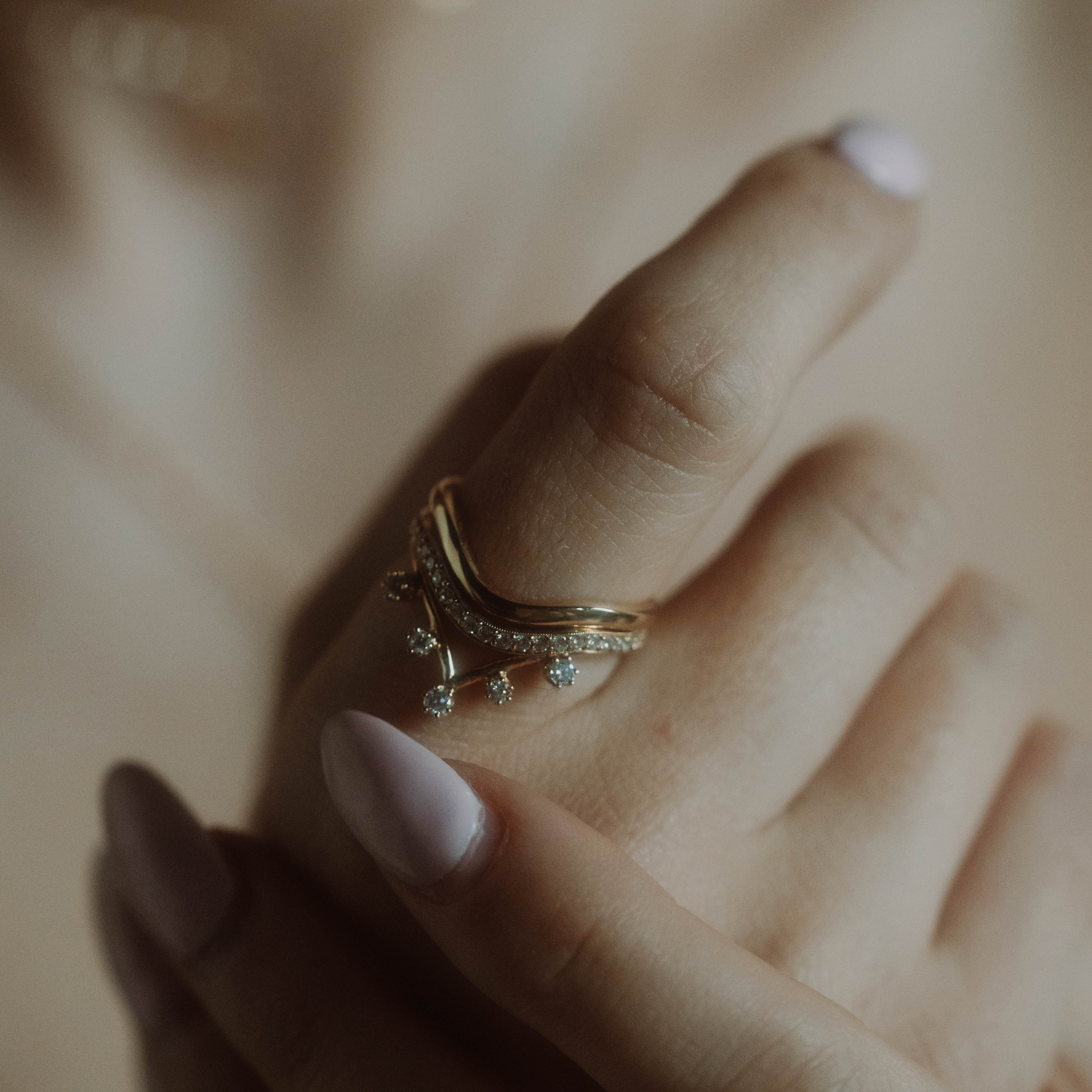 14k Low Tide Curved Band with Diamonds-Koogrl