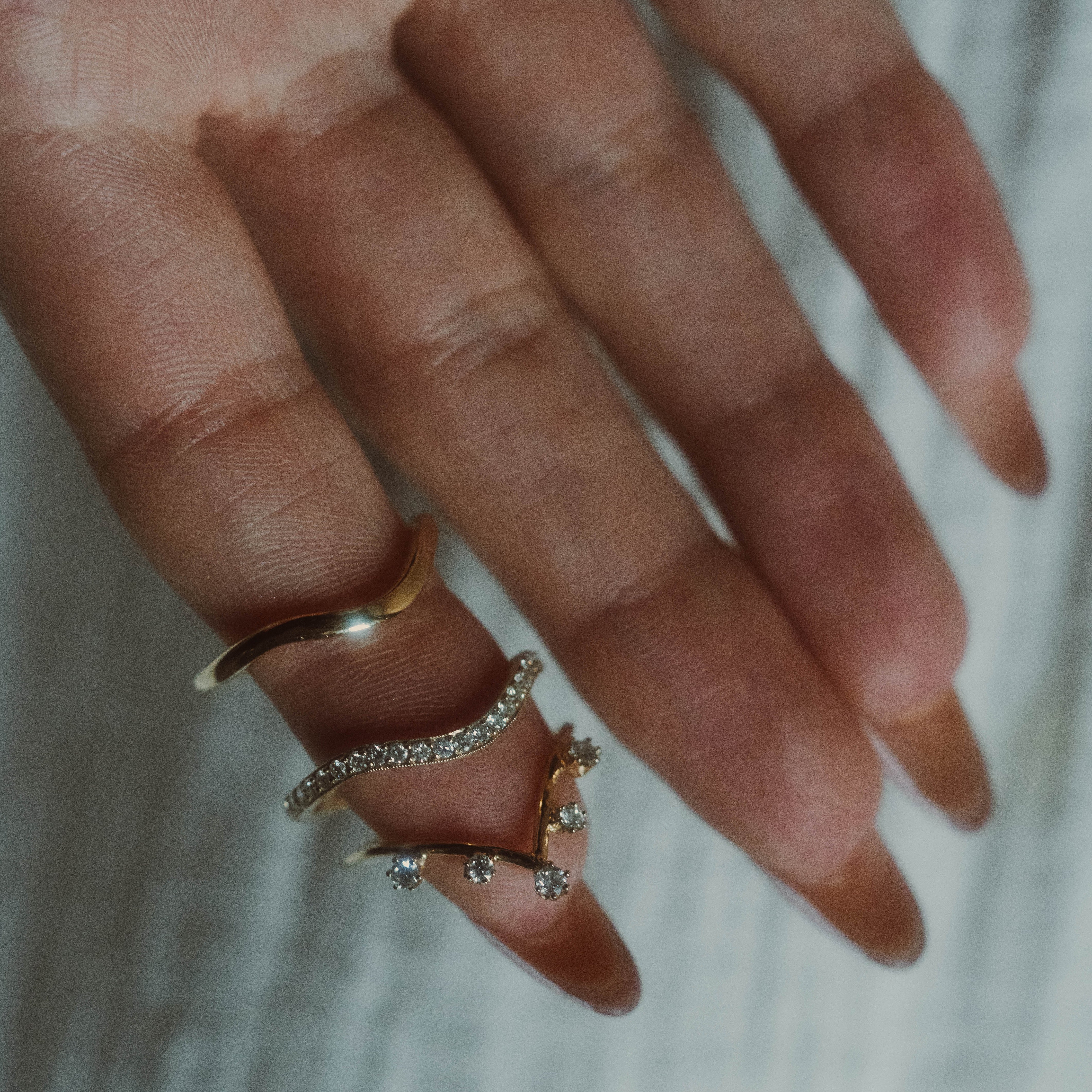 14k Low Tide Curved Band with Diamonds-Koogrl