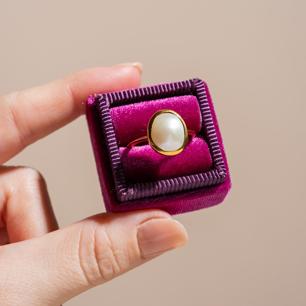 Simple Semi Precious Pearl Ring-Koogrl