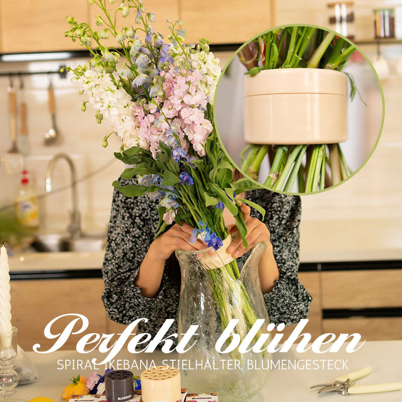 🌸 Hver gang et perfekt blomsterarrangement – spiralholderen holder stilkene præcis, hvor du vil have dem! 🌀