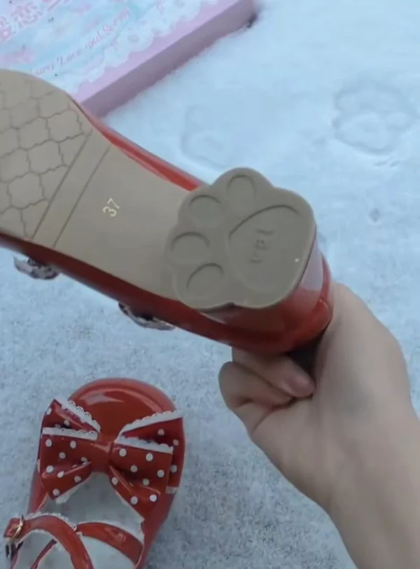 Kitty's Secret | Cat Paw Lace-Sole Mary Jane Flats