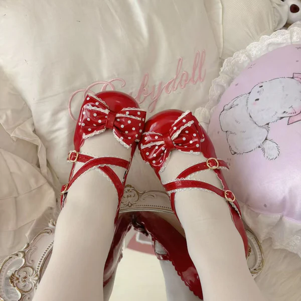 Kitty's Secret | Cat Paw Lace-Sole Mary Jane Flats