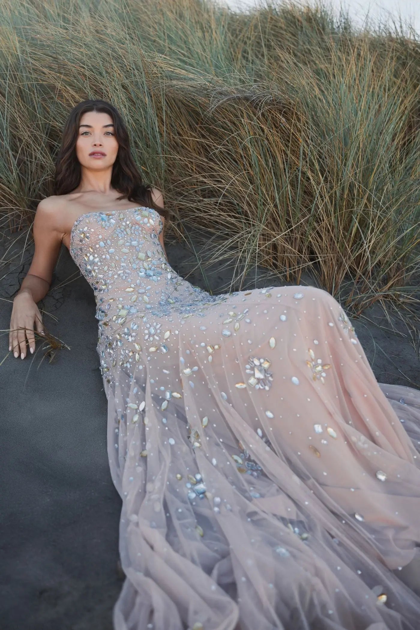 Pink Strapless Sweetheart Embellished Net Gown-Myartka