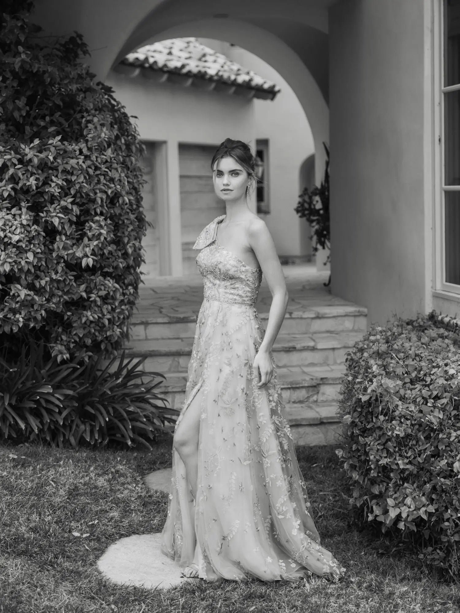 Green Embellished Bow One Shoulder A Line Gown-Myartka