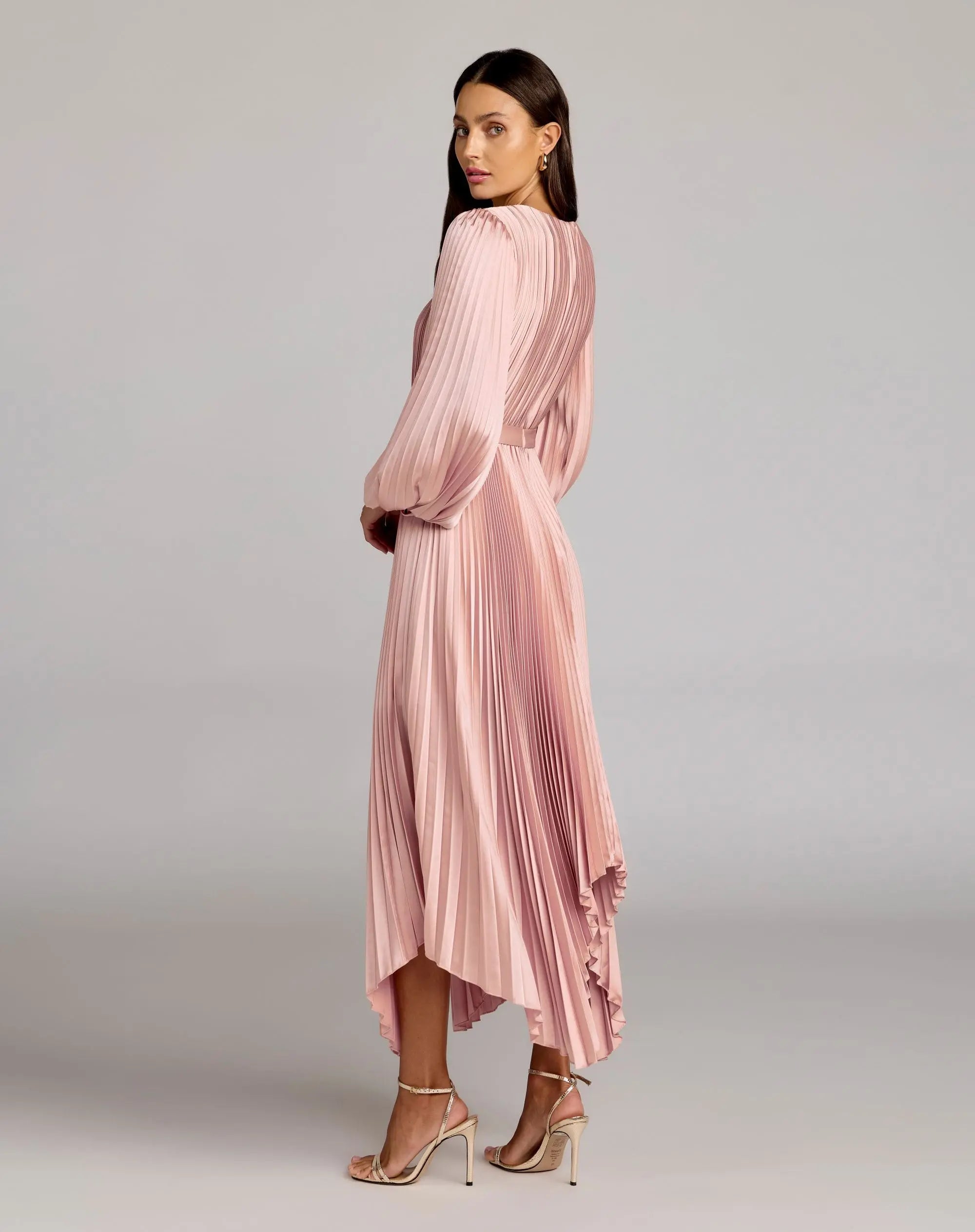 Pink Long Sleeve Pleated Charmeuse Handkerchief Dress-Myartka