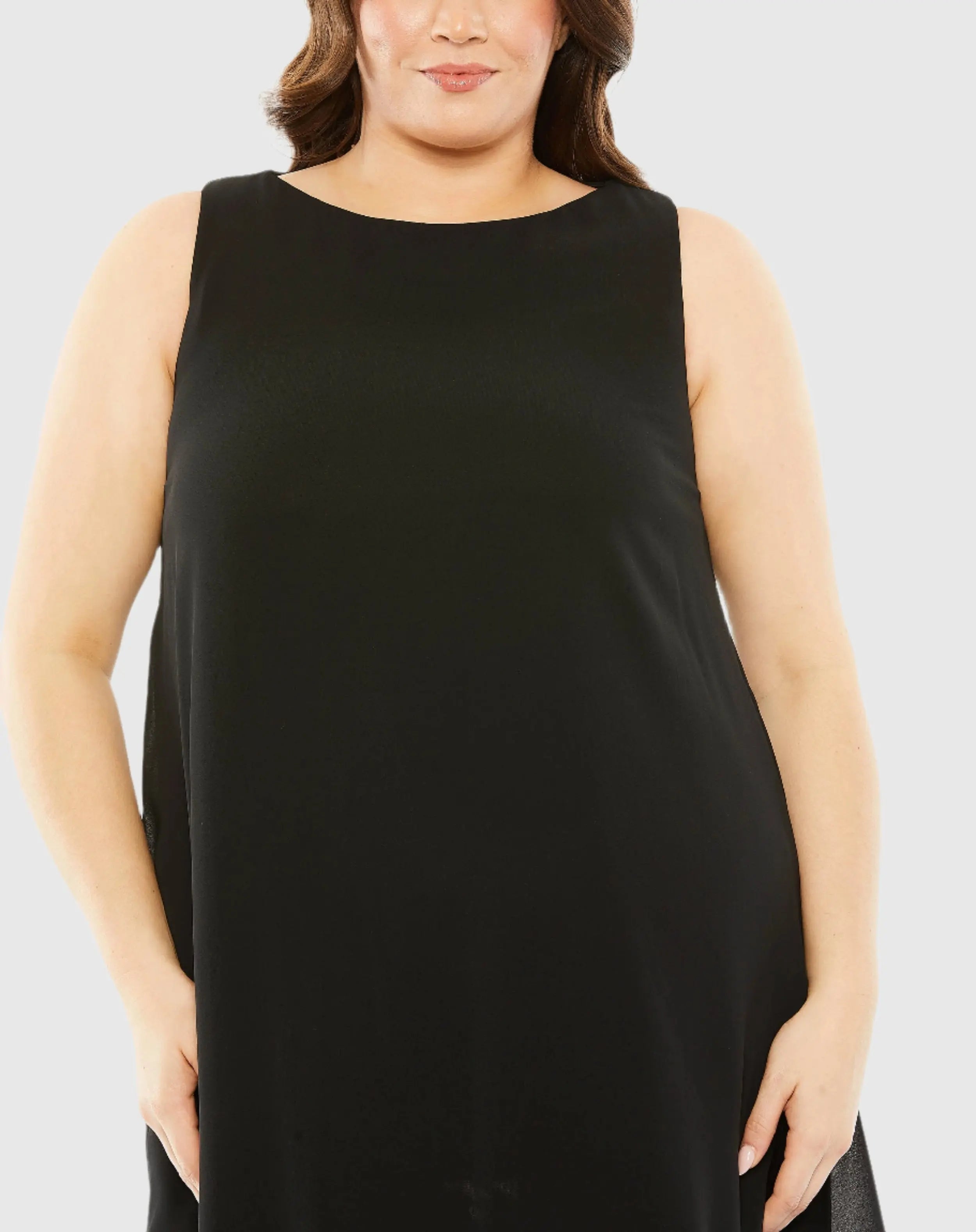 Black High Neck Feather Hem Gown-Myartka