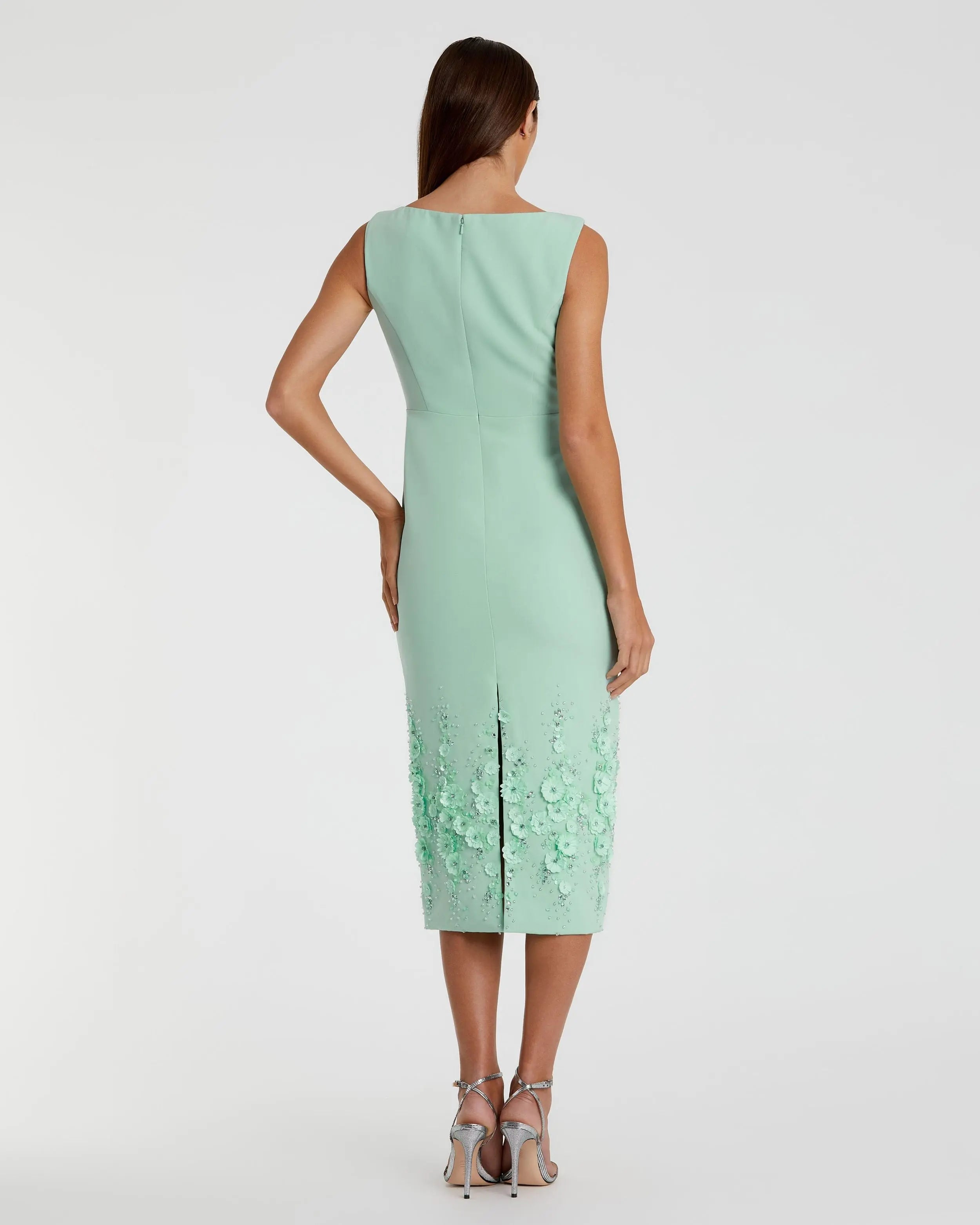 Green Crepe Sleeveless Midi Dress With Flower Beading-Myartka