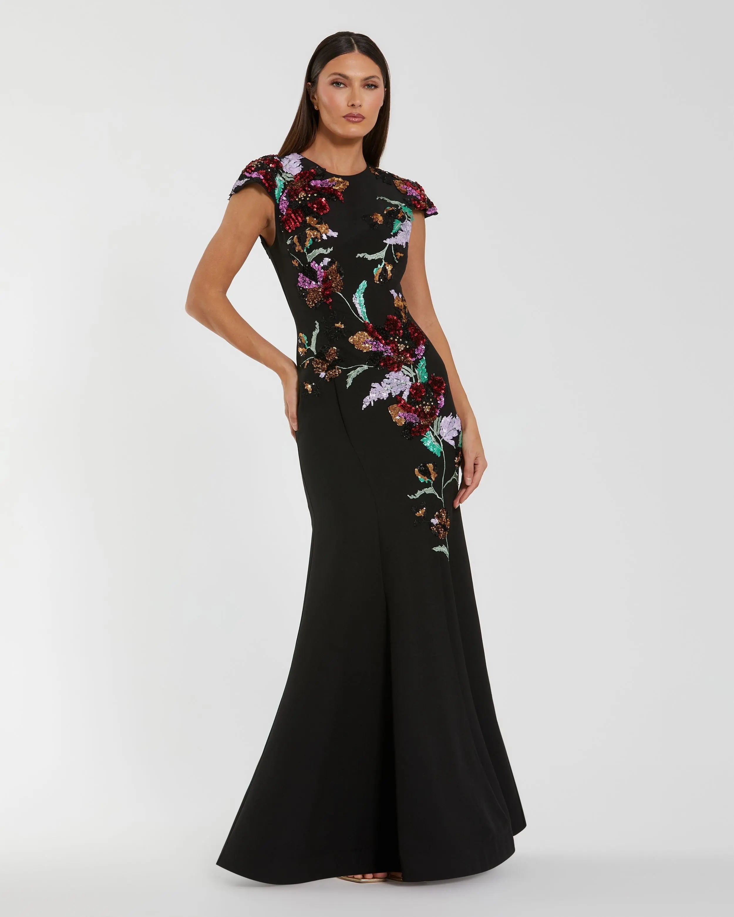 Black Floral Sequin Embellished Trumpet Gown-Myartka