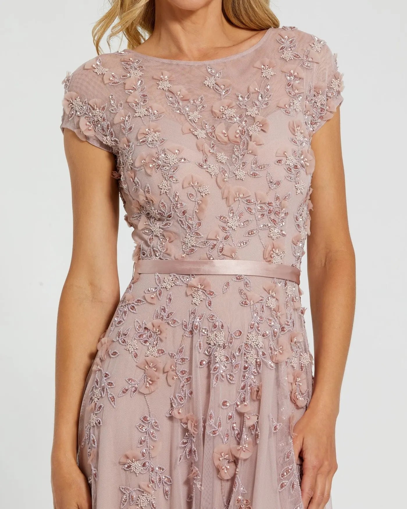Pink Floral Embellished Cap Sleeve Gown-Myartka