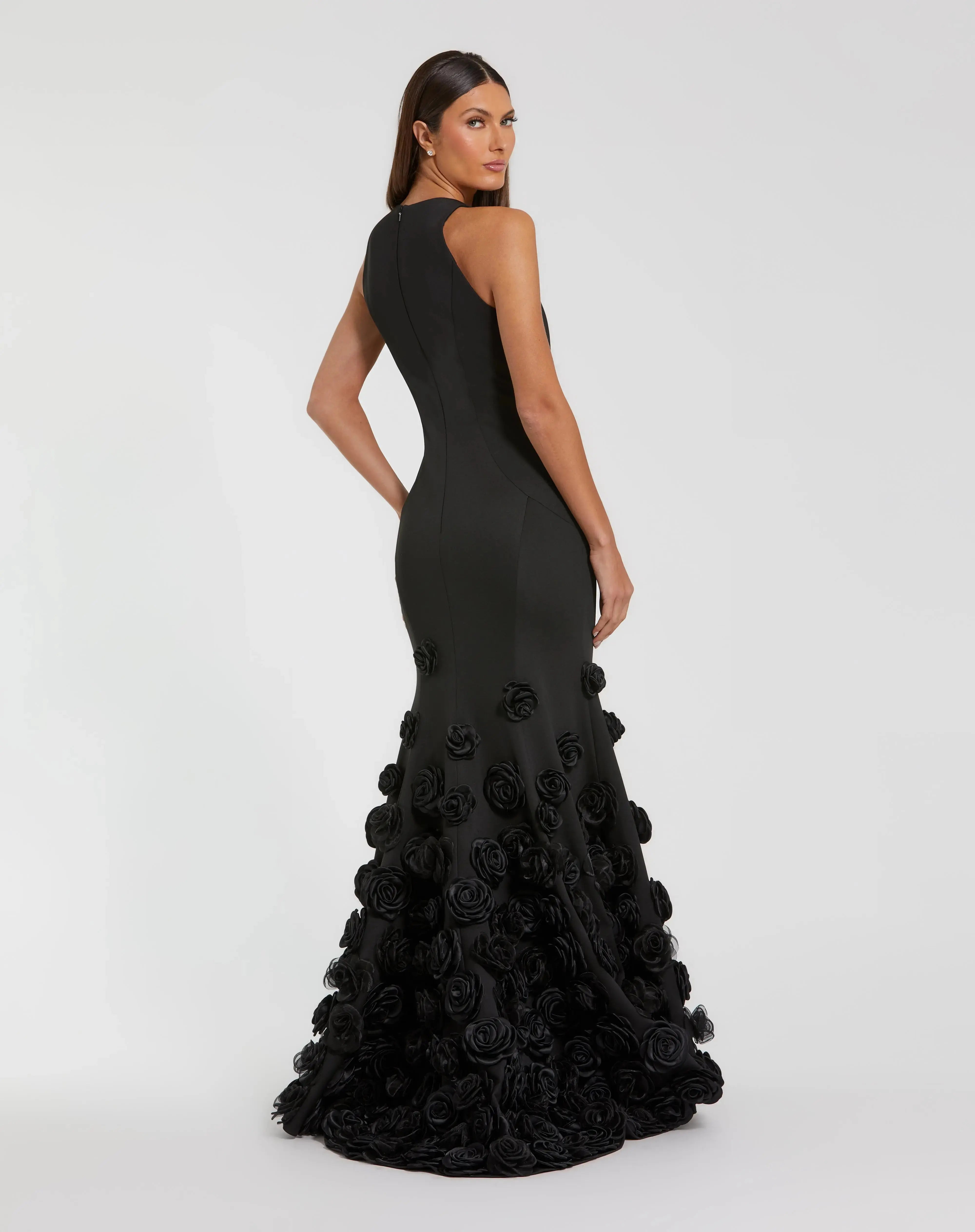 Black Sleeveless Mermaid Gown With 3D Floral Hem-Myartka